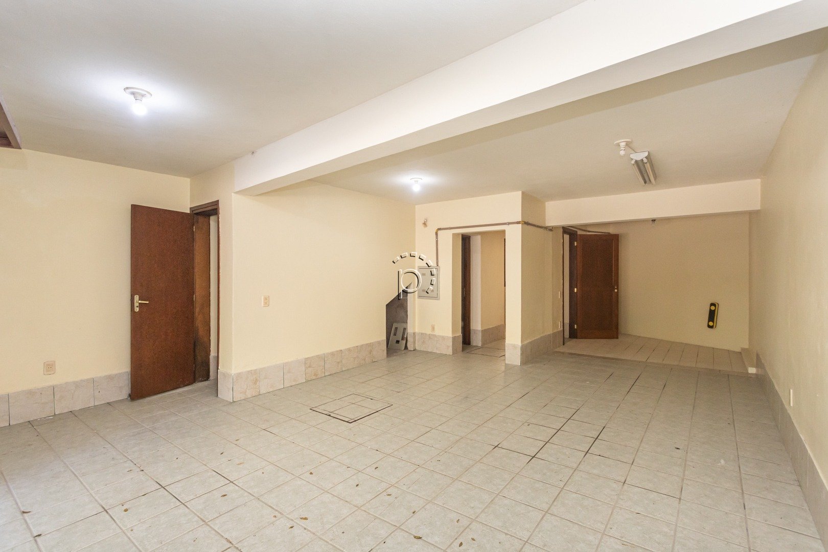 Casa em Condomínio para alugar com 318m², 4 quartos, 4 suítes, 4 vagas no bairro Tristeza em Porto Alegre - Foto 49