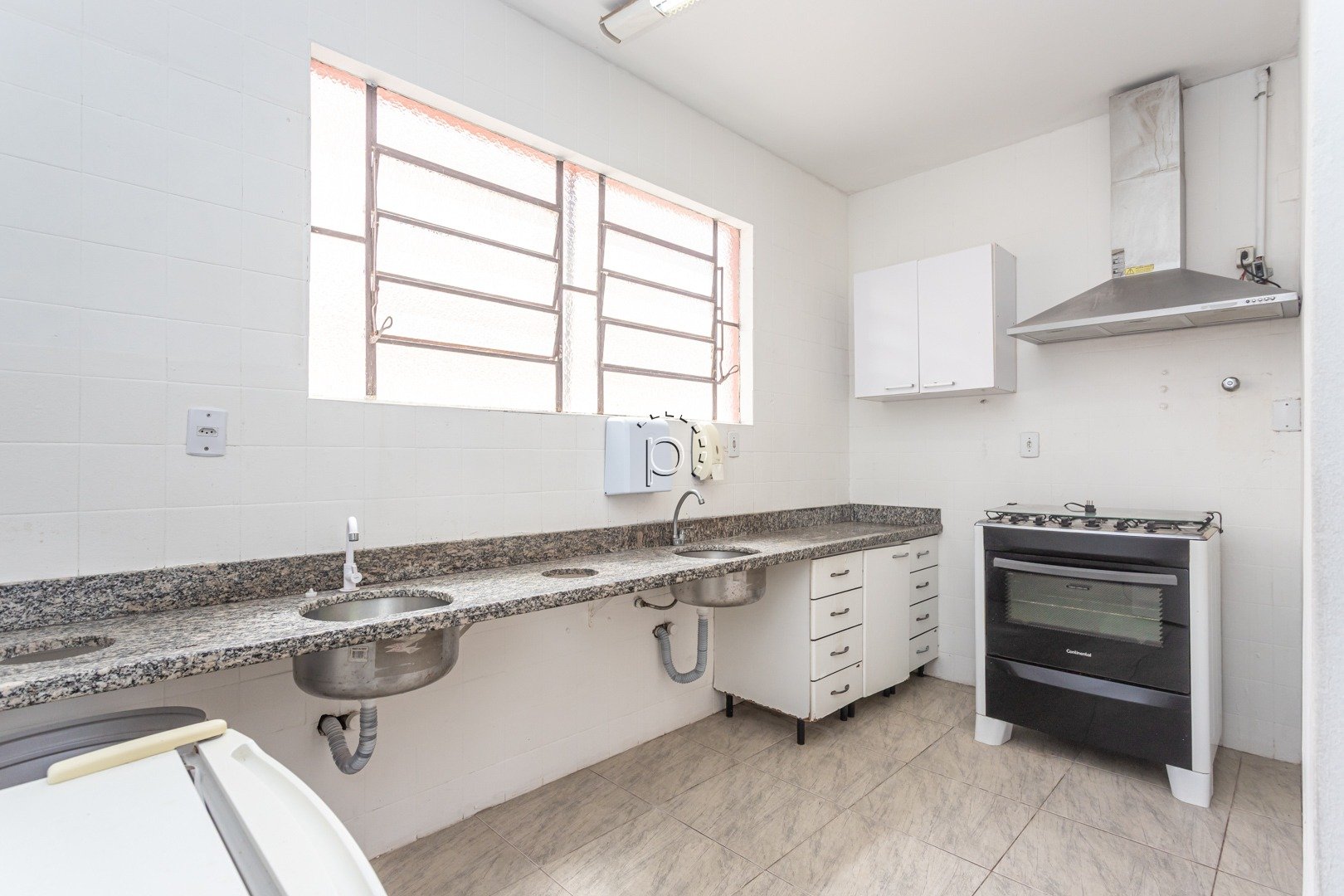 Prédio Comercial à venda com 750m² no bairro Tristeza em Porto Alegre - Foto 10