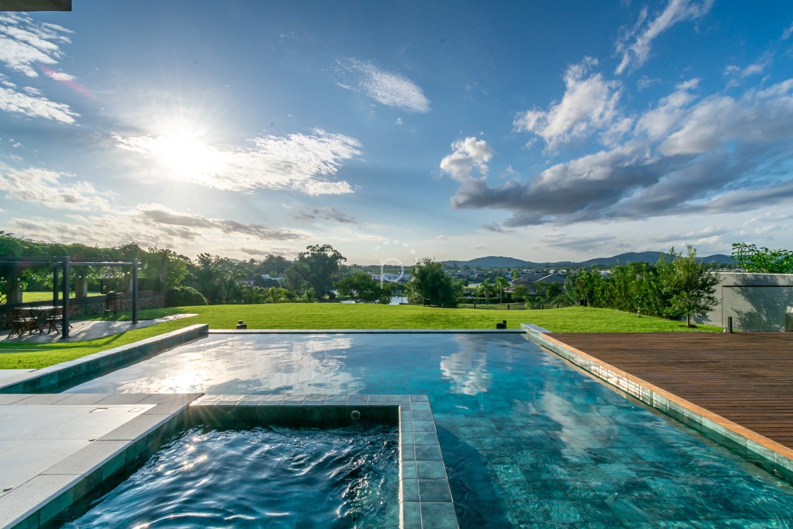 Casa em Condomínio para alugar com 600m², 5 quartos, 5 suítes, 4 vagas no bairro Terra Ville em Porto Alegre - Foto 6