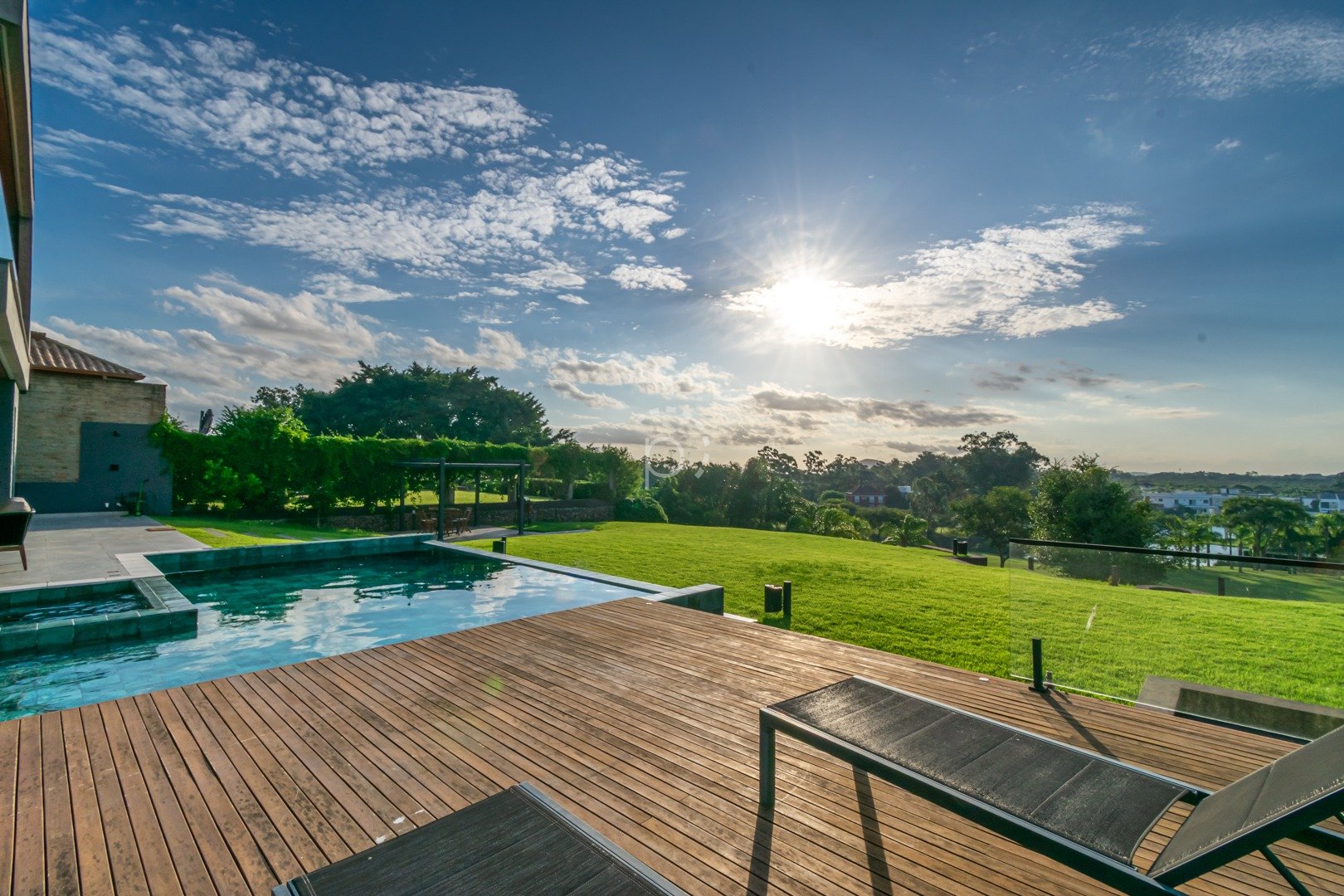 Casa em Condomínio para alugar com 600m², 5 quartos, 5 suítes, 4 vagas no bairro Terra Ville em Porto Alegre - Foto 8