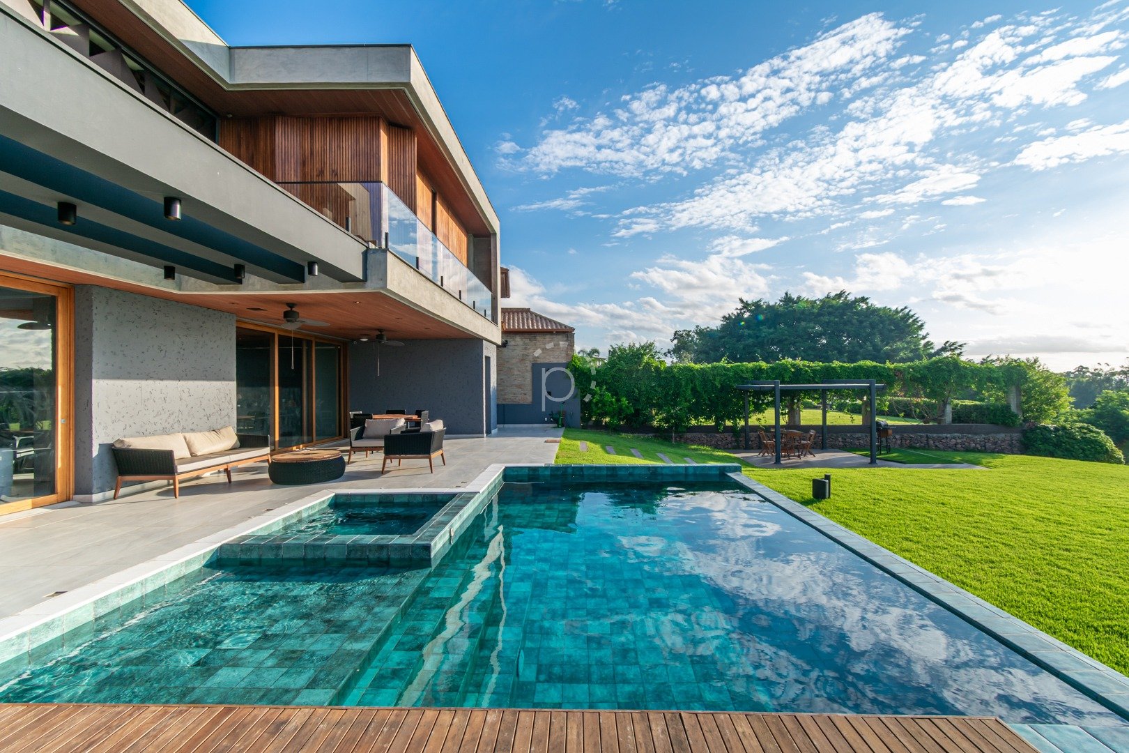 Casa em Condomínio para alugar com 600m², 5 quartos, 5 suítes, 4 vagas no bairro Terra Ville em Porto Alegre - Foto 9