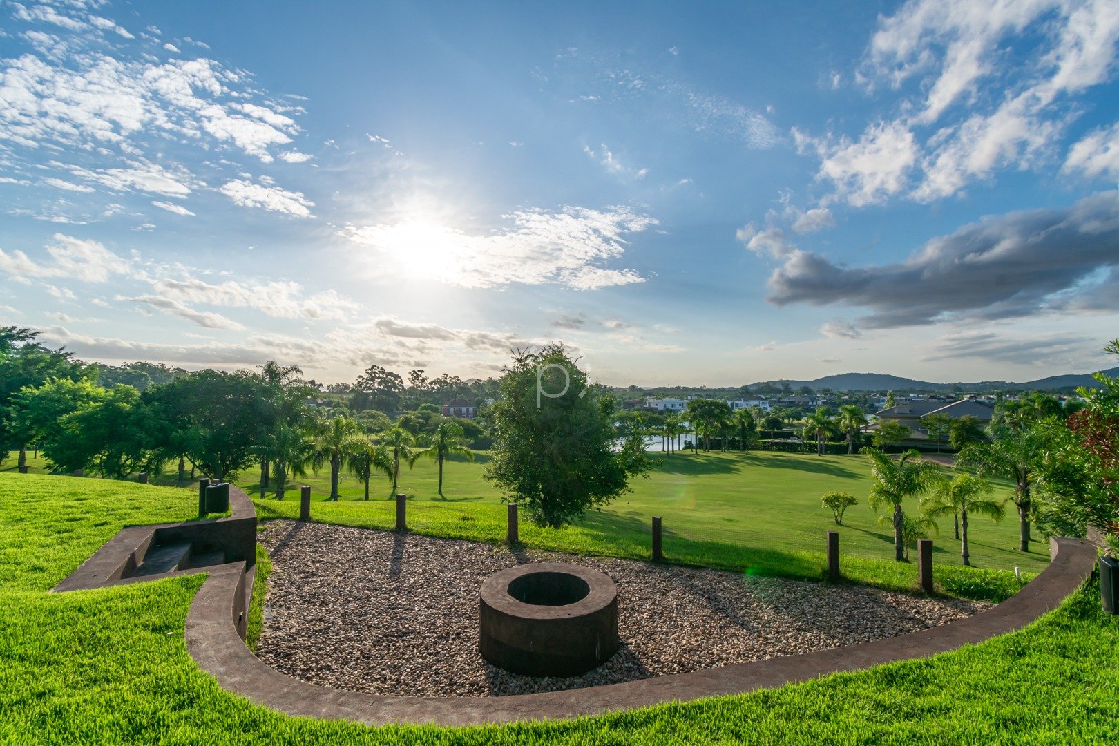 Casa em Condomínio para alugar com 600m², 5 quartos, 5 suítes, 4 vagas no bairro Terra Ville em Porto Alegre - Foto 11