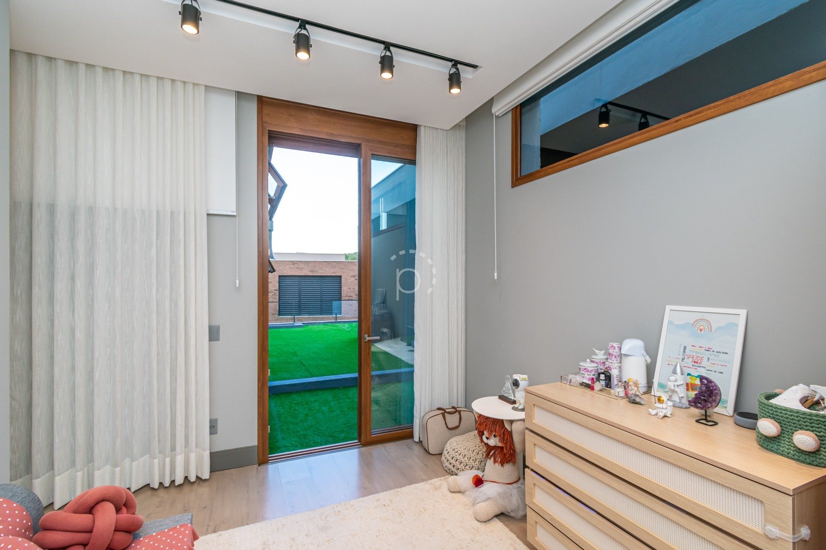 Casa em Condomínio para alugar com 600m², 5 quartos, 5 suítes, 4 vagas no bairro Terra Ville em Porto Alegre - Foto 50