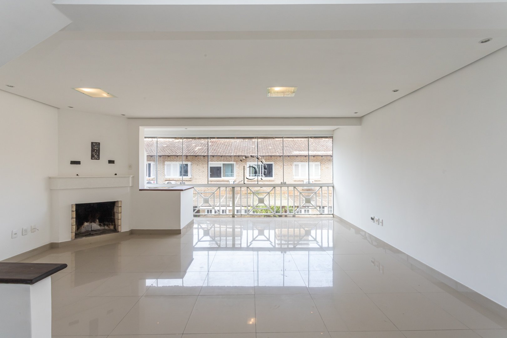 Casa em Condomínio à venda com 197m², 3 quartos, 1 suíte, 2 vagas no bairro Setimo Céu em Porto Alegre