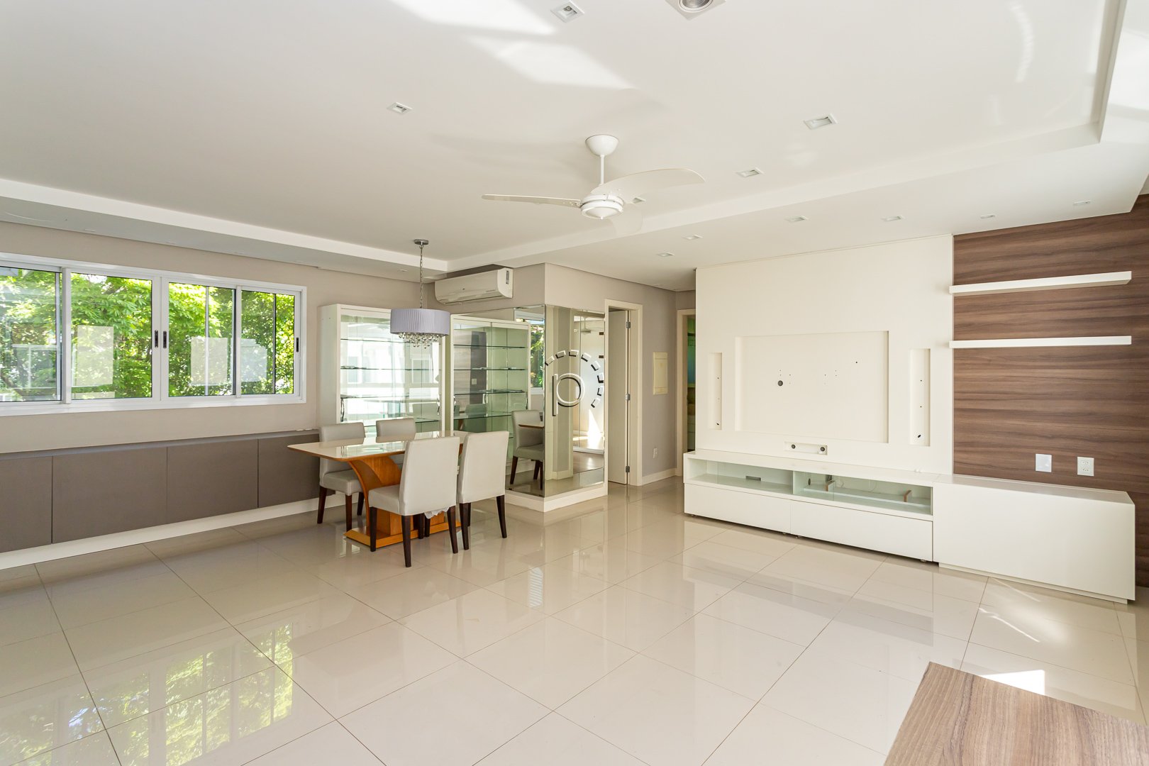 Apartamento à venda com 88m², 3 quartos, 1 suíte, 2 vagas no bairro Tristeza em Porto Alegre - Foto 5