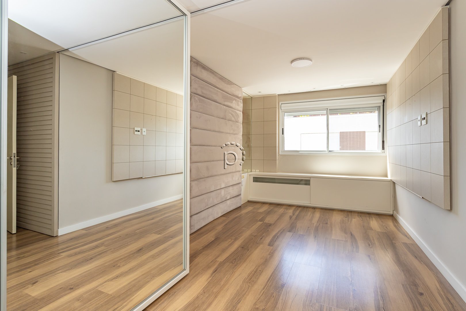 Apartamento à venda com 88m², 3 quartos, 1 suíte, 2 vagas no bairro Tristeza em Porto Alegre - Foto 17