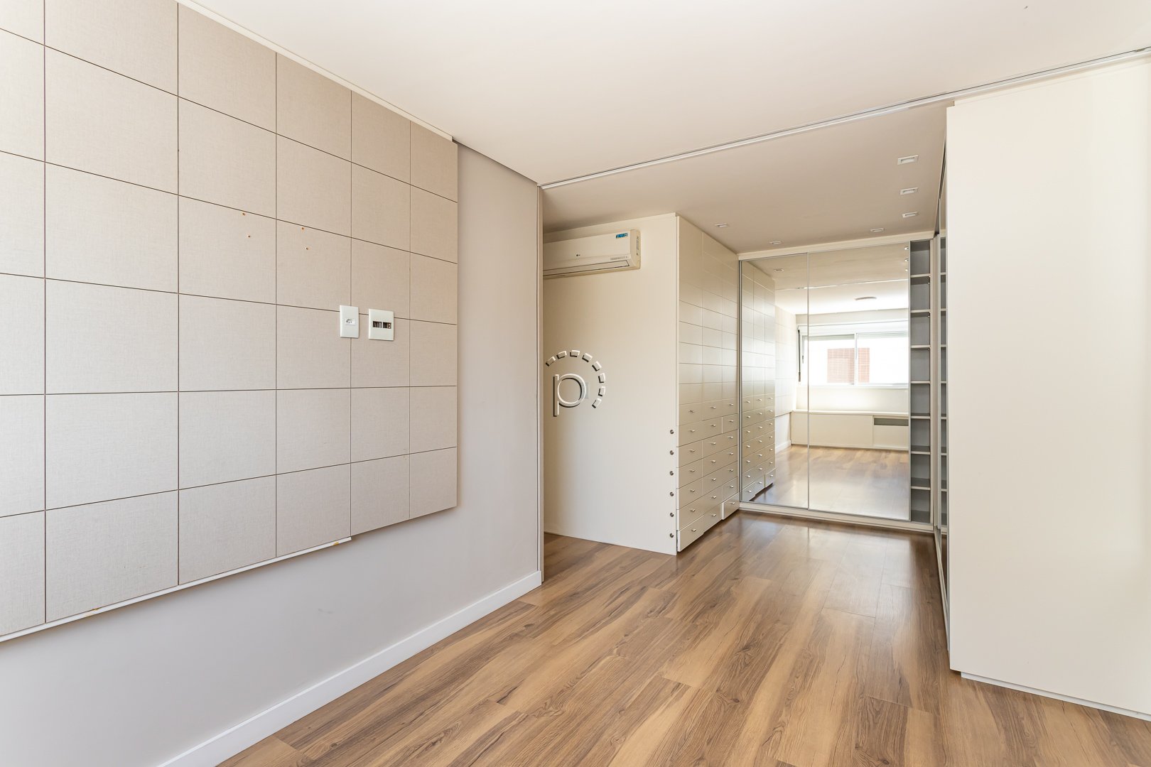 Apartamento à venda com 88m², 3 quartos, 1 suíte, 2 vagas no bairro Tristeza em Porto Alegre - Foto 20