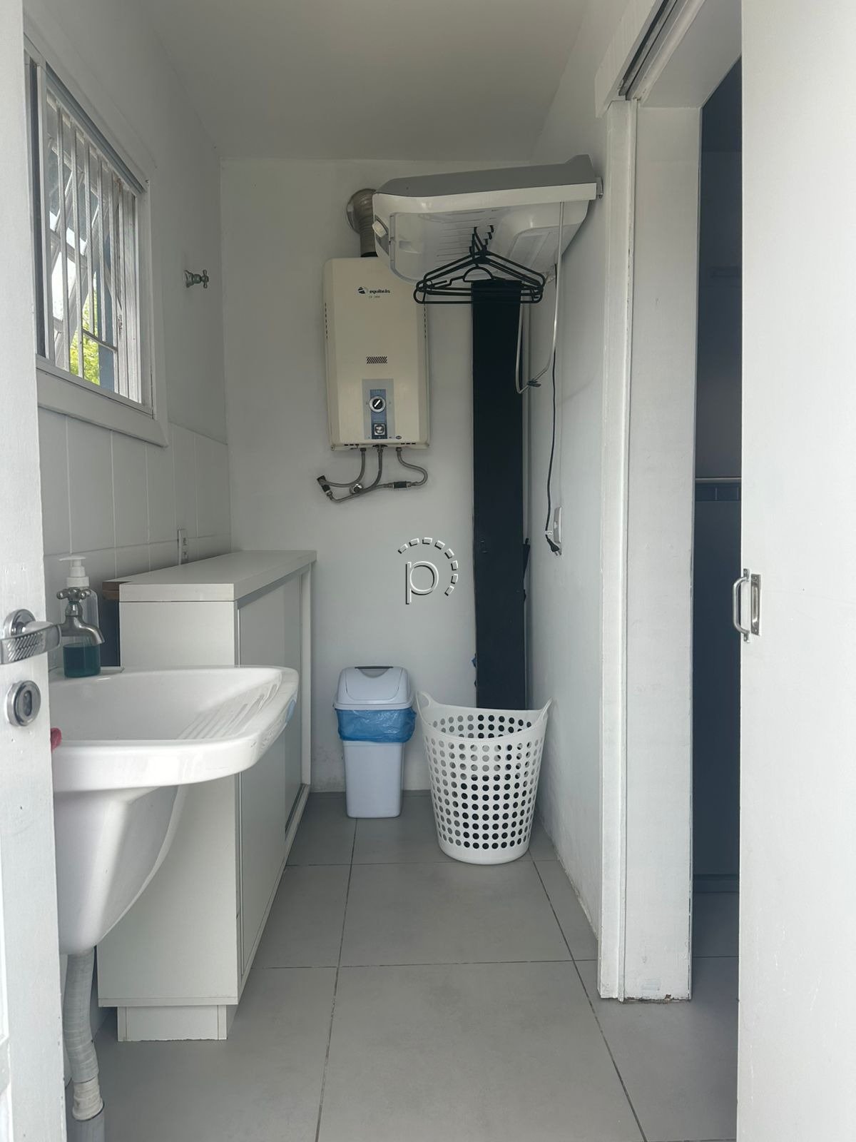 Casa à venda com 121m², 3 quartos, 1 suíte no bairro Belem Novo em Porto Alegre - Foto 6