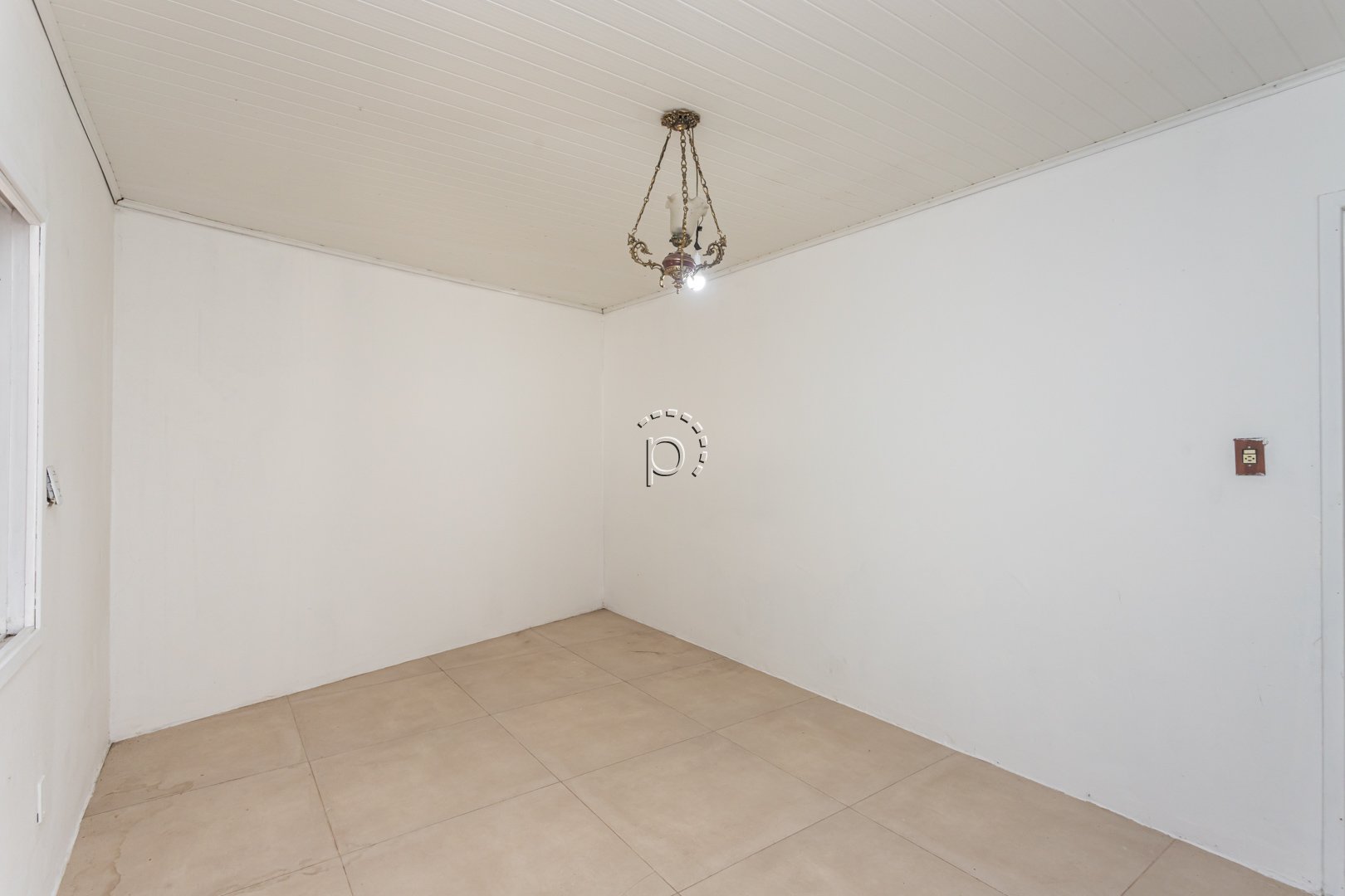 Casa à venda com 328m², 4 quartos, 1 suíte, 8 vagas no bairro Ipanema em Porto Alegre - Foto 22