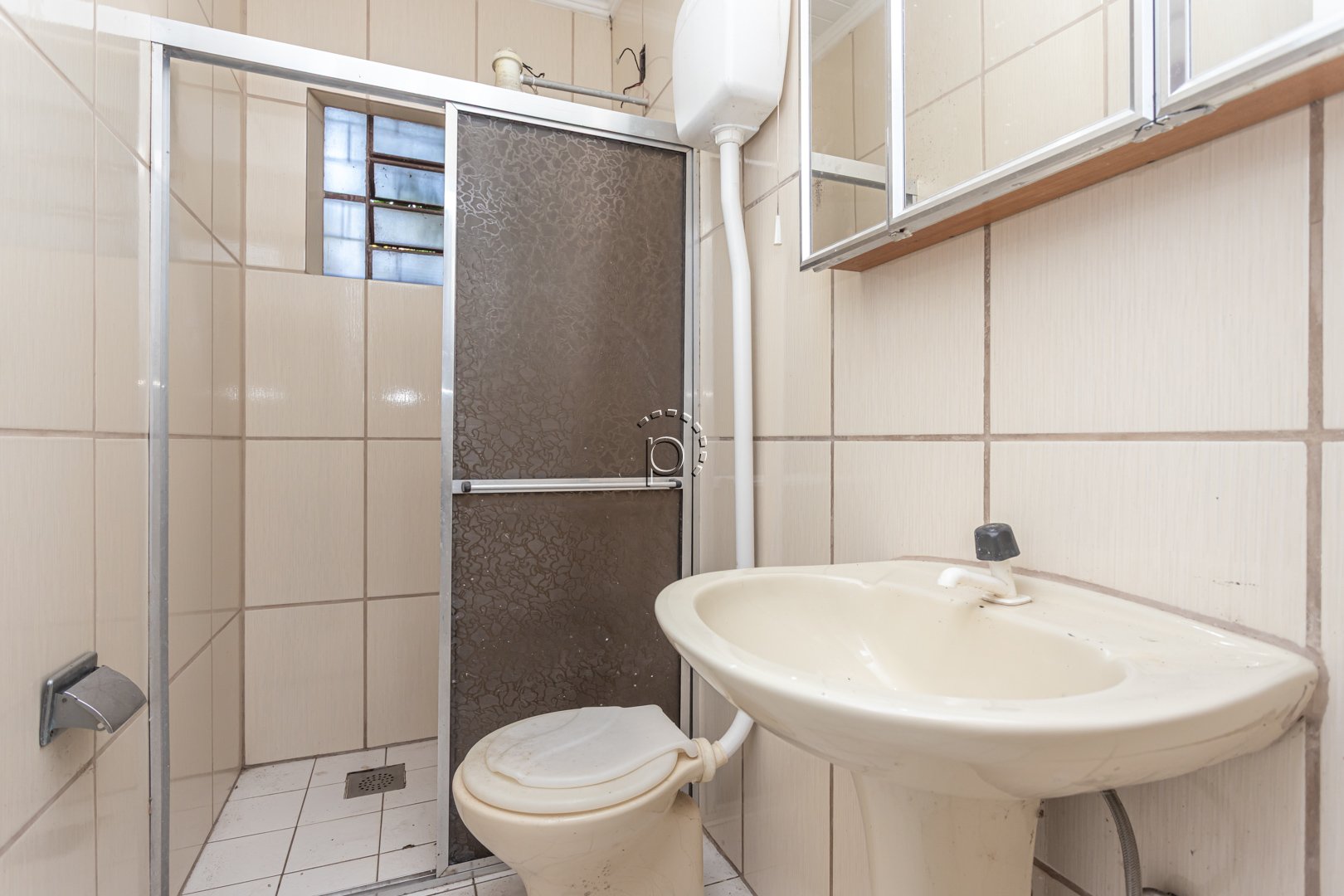 Casa à venda com 328m², 4 quartos, 1 suíte, 8 vagas no bairro Ipanema em Porto Alegre - Foto 24