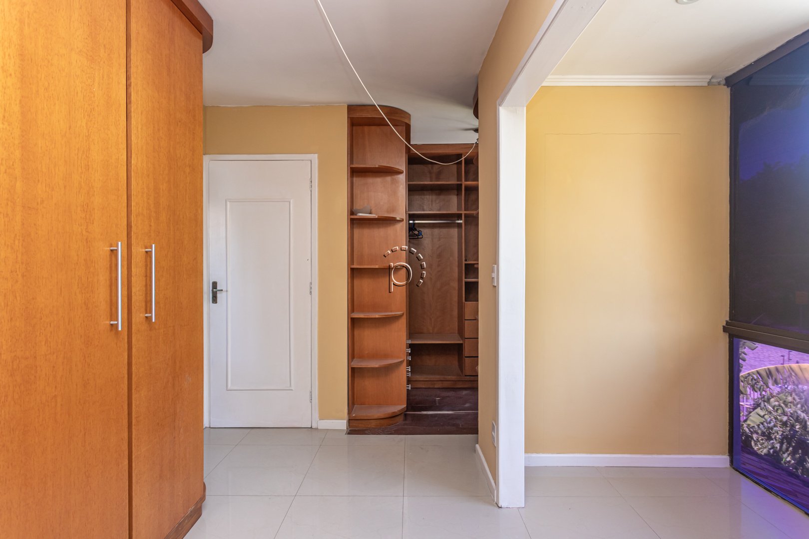 Casa à venda com 328m², 4 quartos, 1 suíte, 8 vagas no bairro Ipanema em Porto Alegre - Foto 32