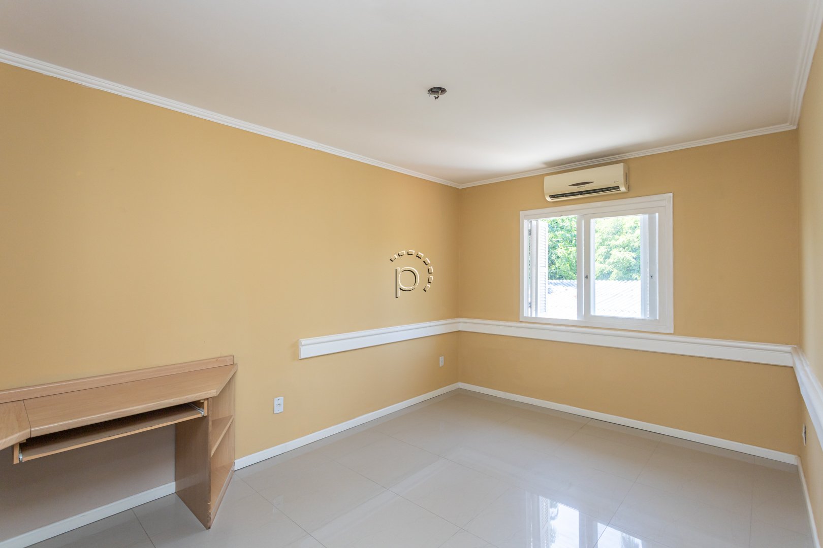 Casa à venda com 328m², 4 quartos, 1 suíte, 8 vagas no bairro Ipanema em Porto Alegre - Foto 46