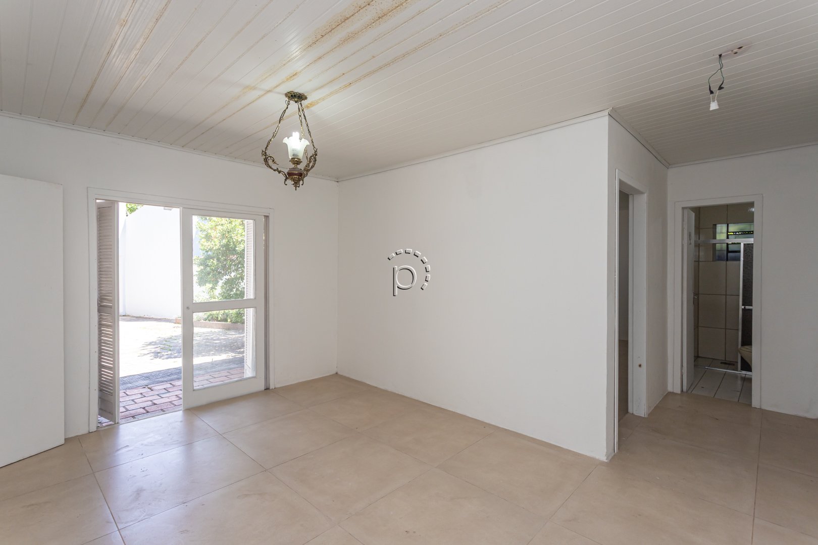 Casa à venda com 328m², 4 quartos, 1 suíte, 8 vagas no bairro Ipanema em Porto Alegre - Foto 17