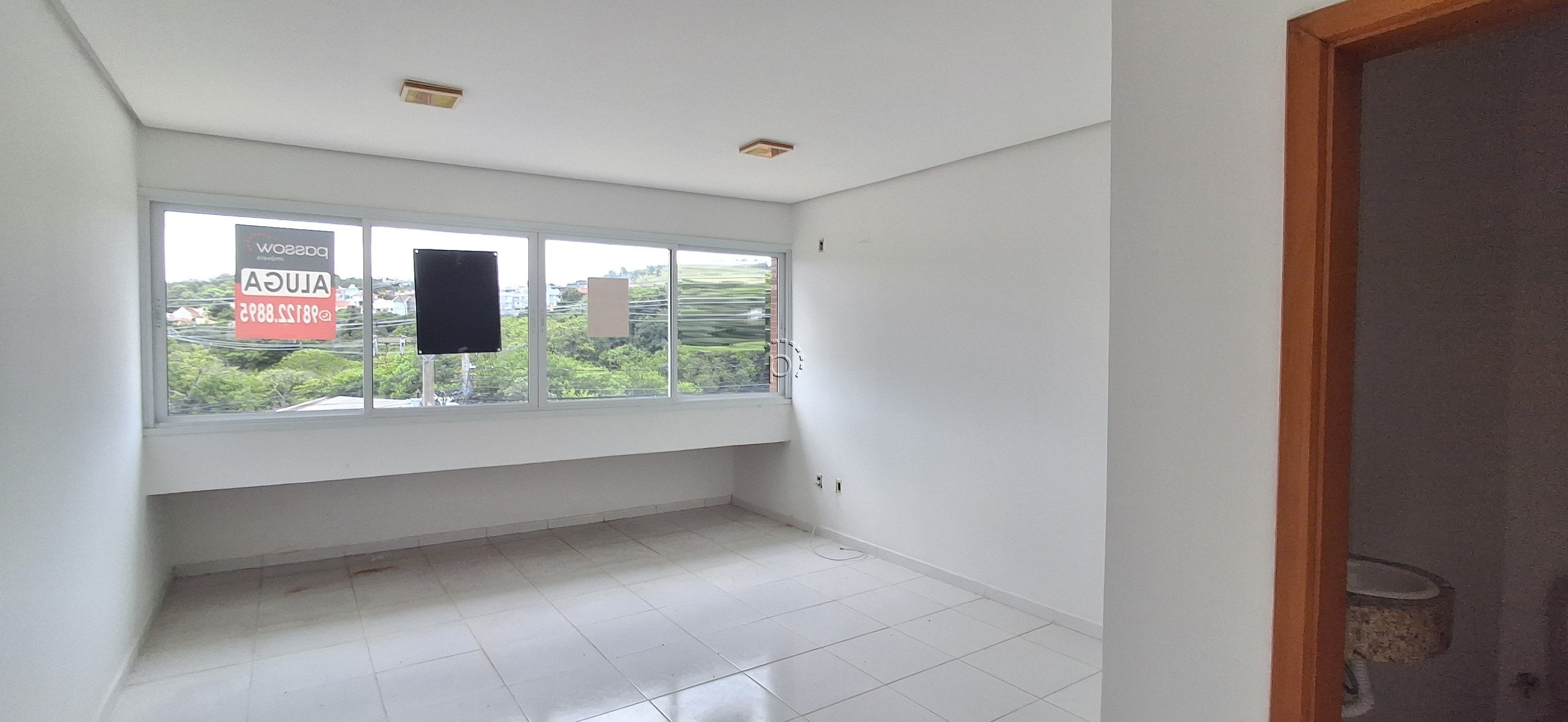 Sala para alugar com 25m², 1 vaga no bairro Espirito Santo em Porto Alegre - Foto 2