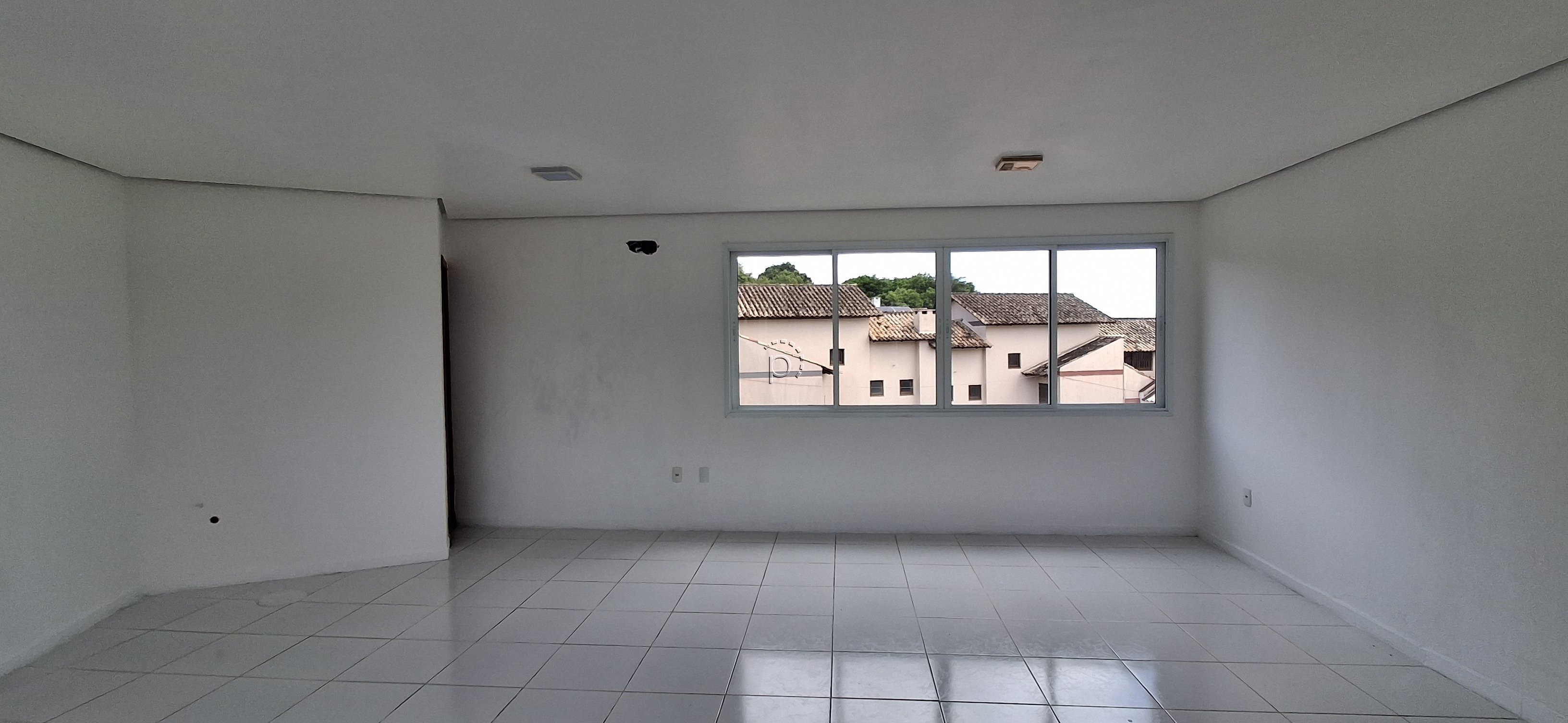 Sala para alugar com 35m², 1 vaga no bairro Espirito Santo em Porto Alegre - Foto 4