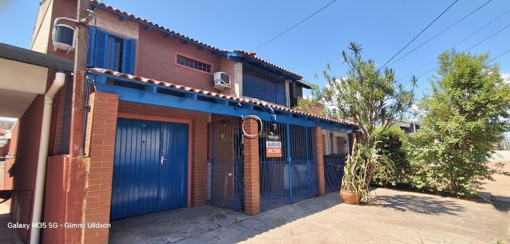 Casa em Condomínio para alugar com 135m², 3 quartos, 3 suítes, 2 vagas no bairro Hípica em Porto Alegre