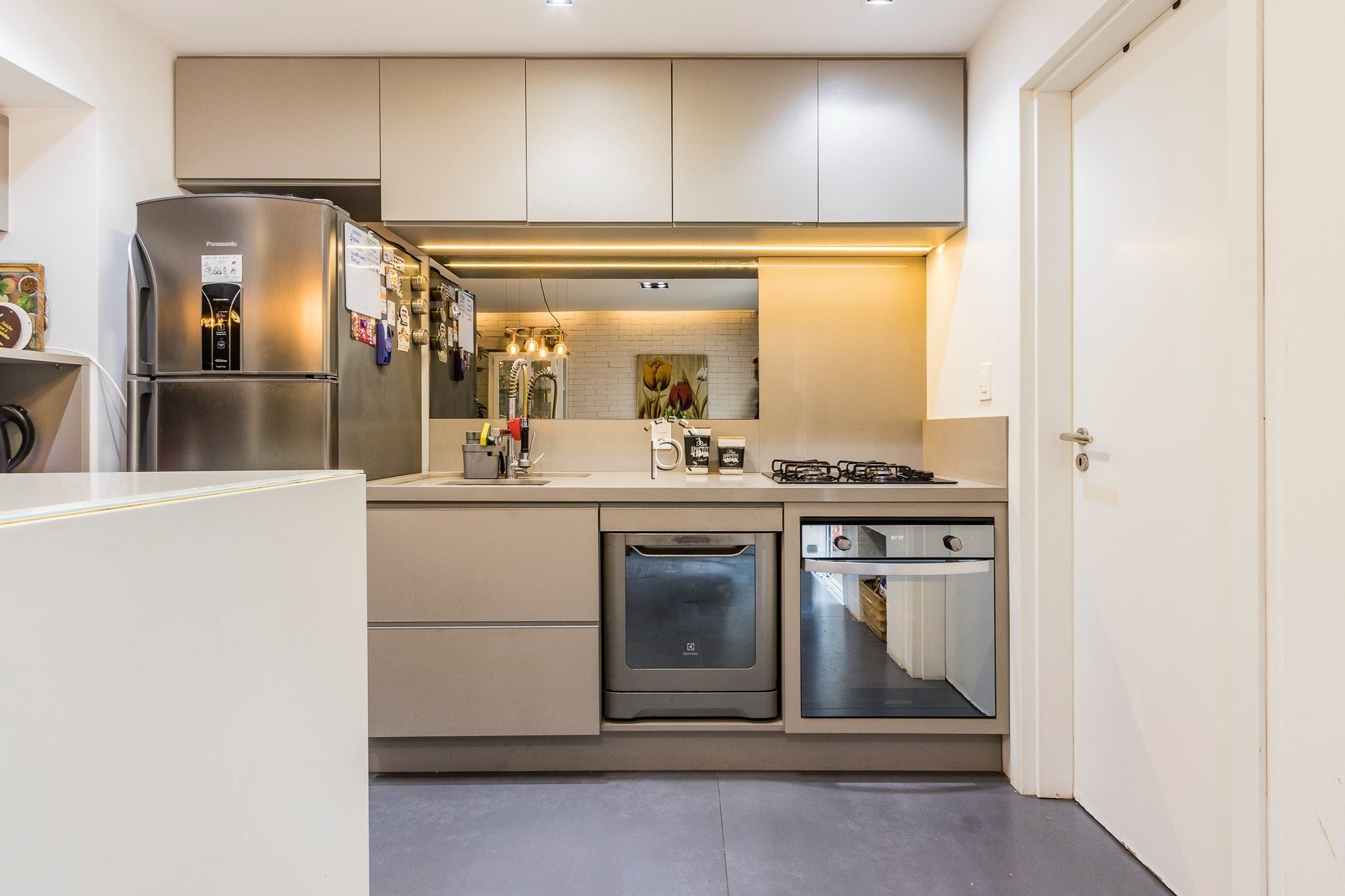 Casa em Condomínio à venda com 120m², 3 quartos, 1 suíte, 2 vagas no bairro Vila Nova em Porto Alegre - Foto 9