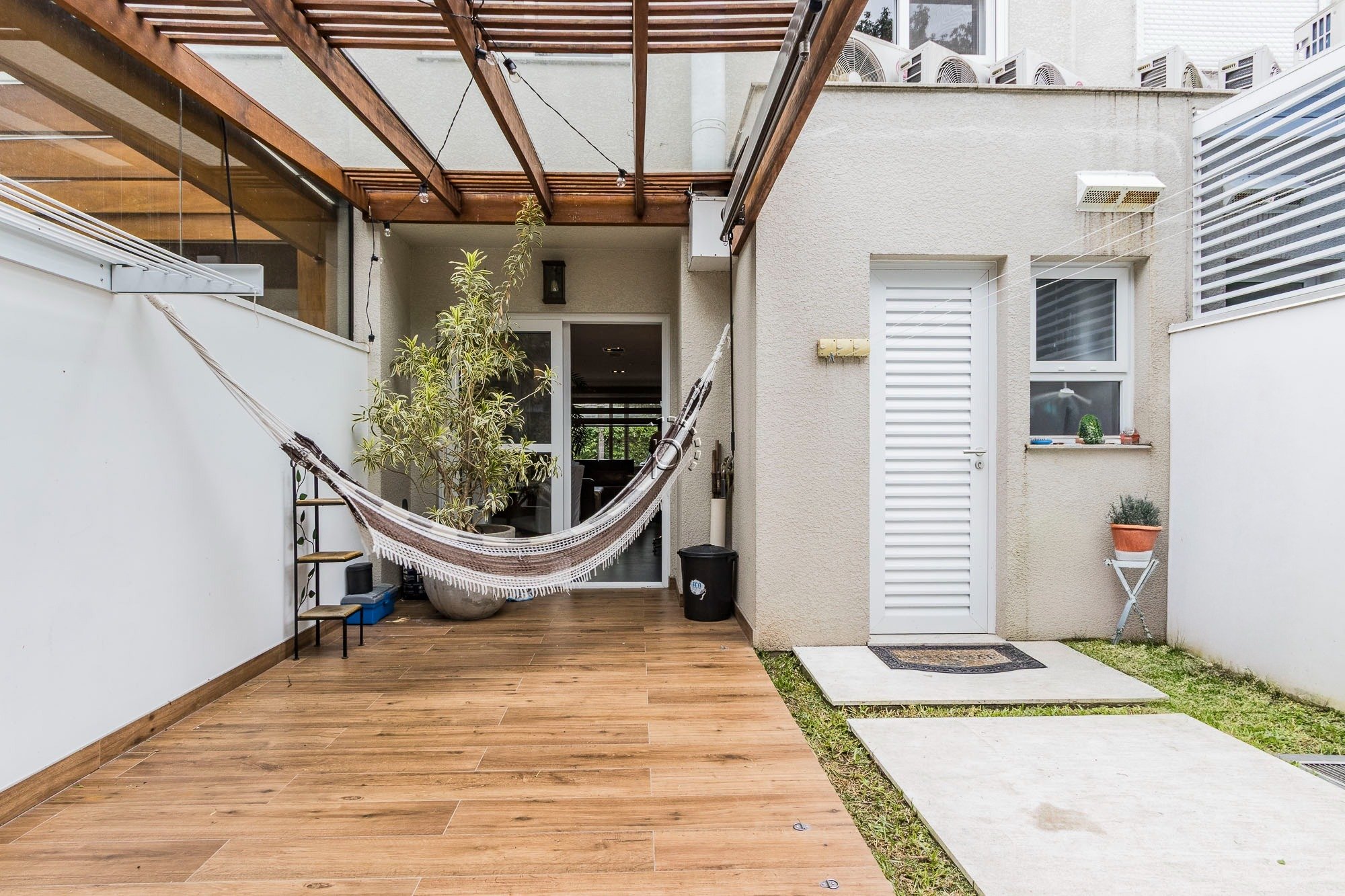 Casa em Condomínio à venda com 120m², 3 quartos, 1 suíte, 2 vagas no bairro Vila Nova em Porto Alegre - Foto 16