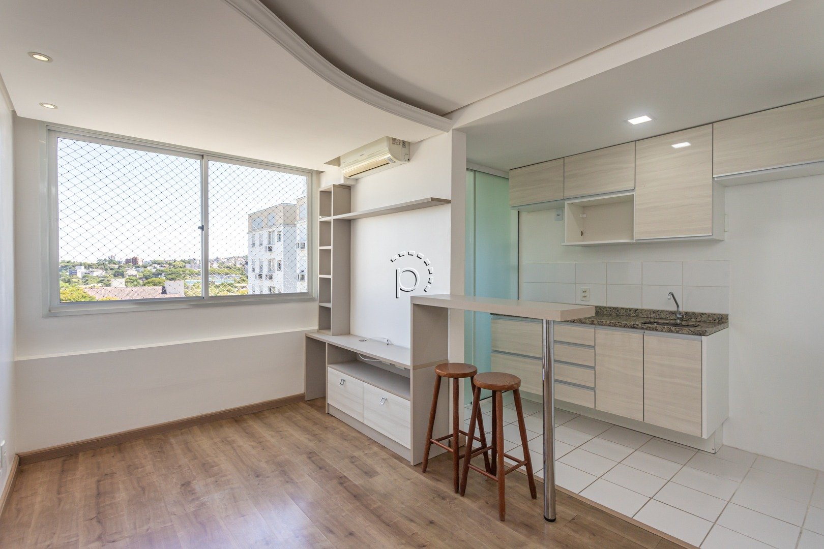 Apartamento à venda com 46m², 2 quartos, 1 vaga no bairro Cristal em Porto Alegre - Foto 3