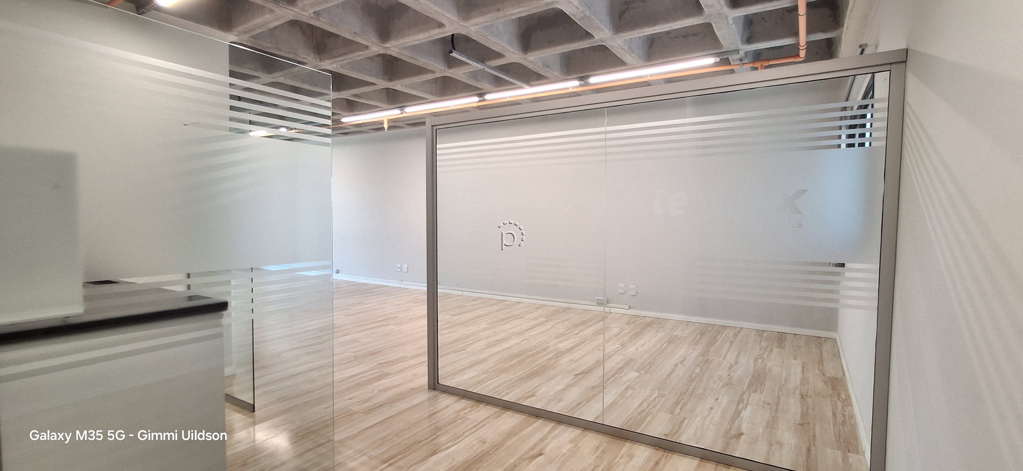 Sala para alugar com 83m² no bairro Praia de Belas em Porto Alegre - Foto 13