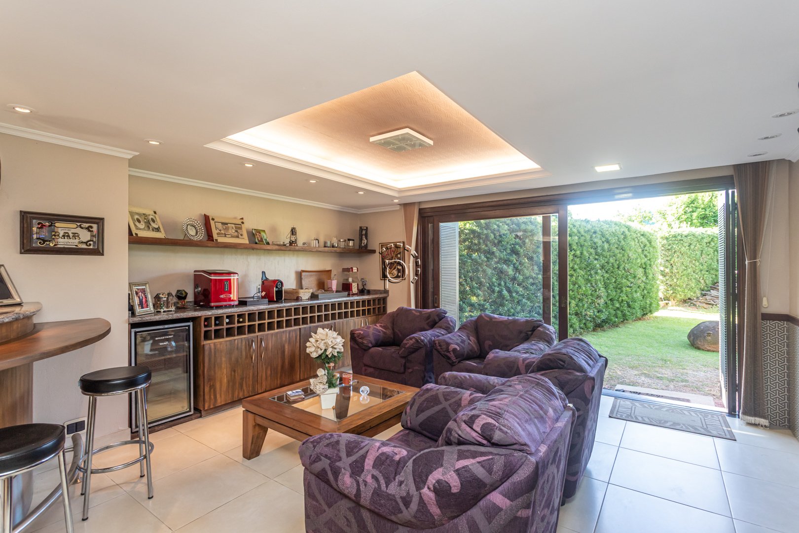 Casa em Condomínio à venda com 498m², 3 quartos, 1 suíte, 4 vagas no bairro Cavalhada em Porto Alegre - Foto 41