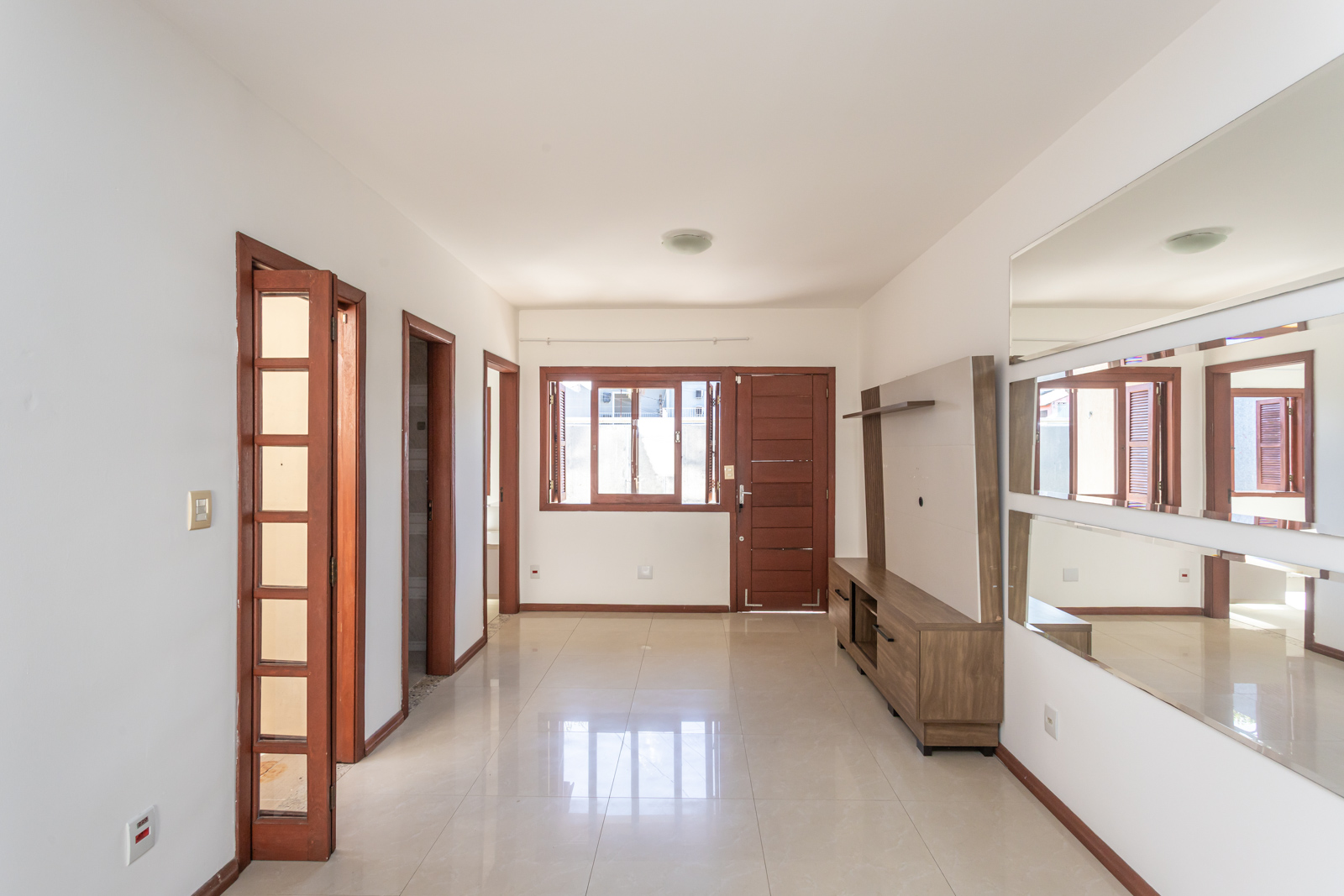 Casa para alugar com 74m², 2 quartos, 1 suíte, 2 vagas no bairro Hípica em Porto Alegre - Foto 6