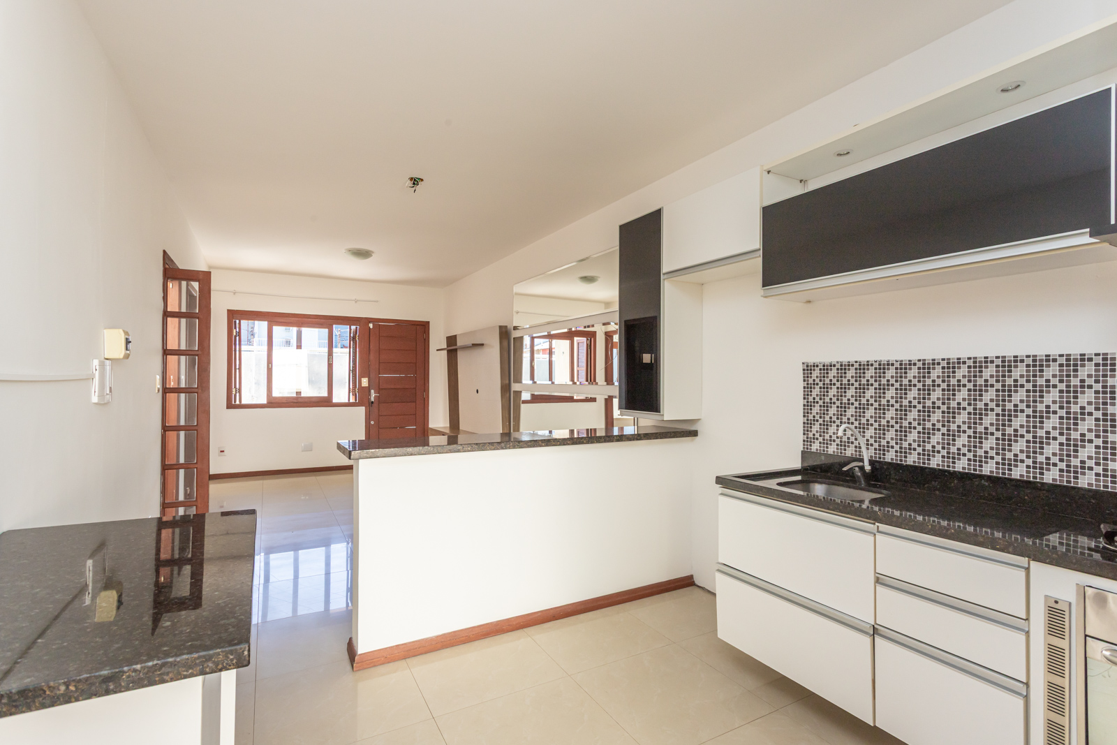 Casa para alugar com 74m², 2 quartos, 1 suíte, 2 vagas no bairro Hípica em Porto Alegre - Foto 10