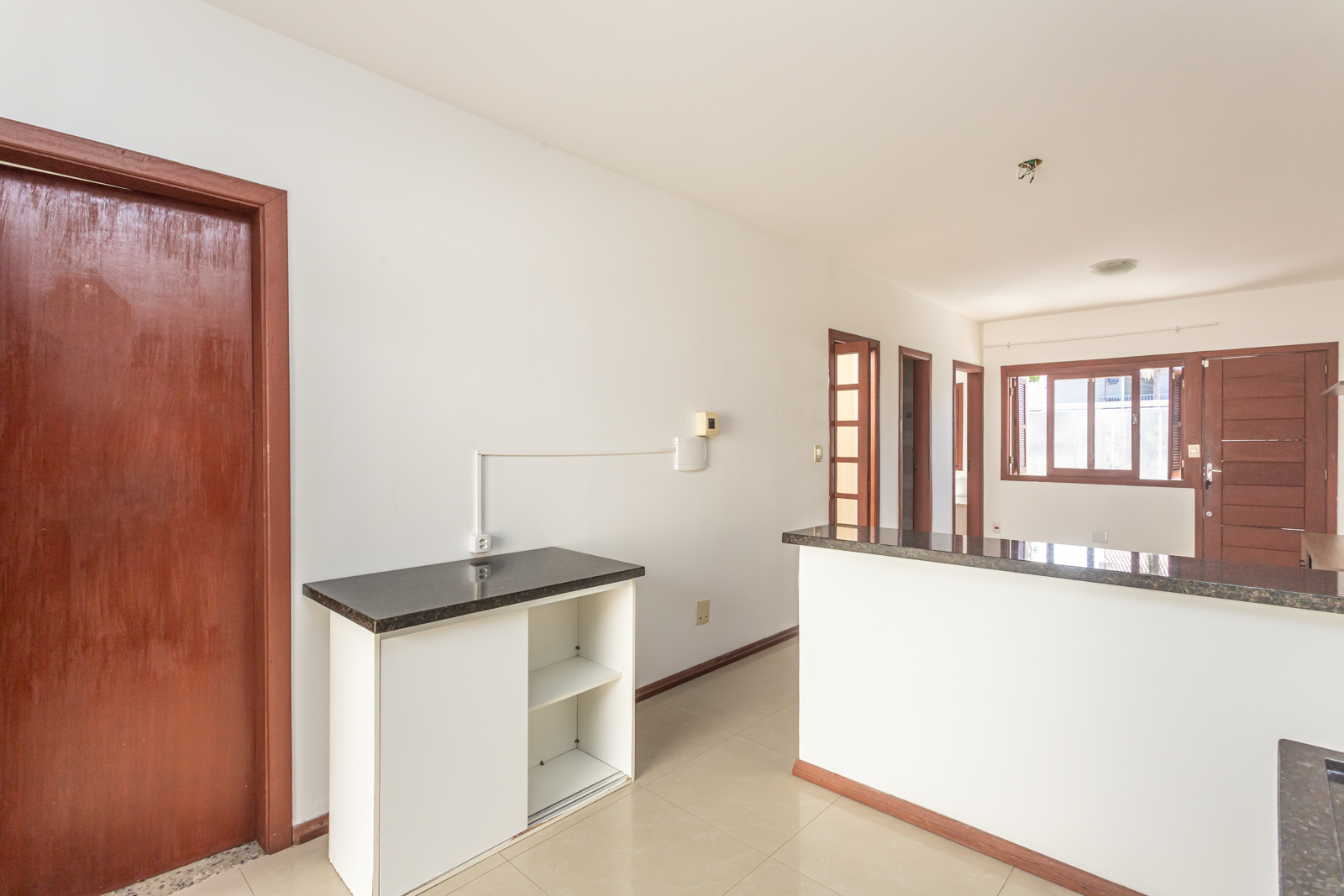 Casa para alugar com 74m², 2 quartos, 1 suíte, 2 vagas no bairro Hípica em Porto Alegre - Foto 11