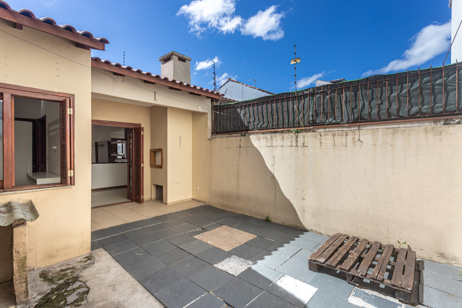 Casa para alugar com 74m², 2 quartos, 1 suíte, 2 vagas no bairro Hípica em Porto Alegre - Foto 21