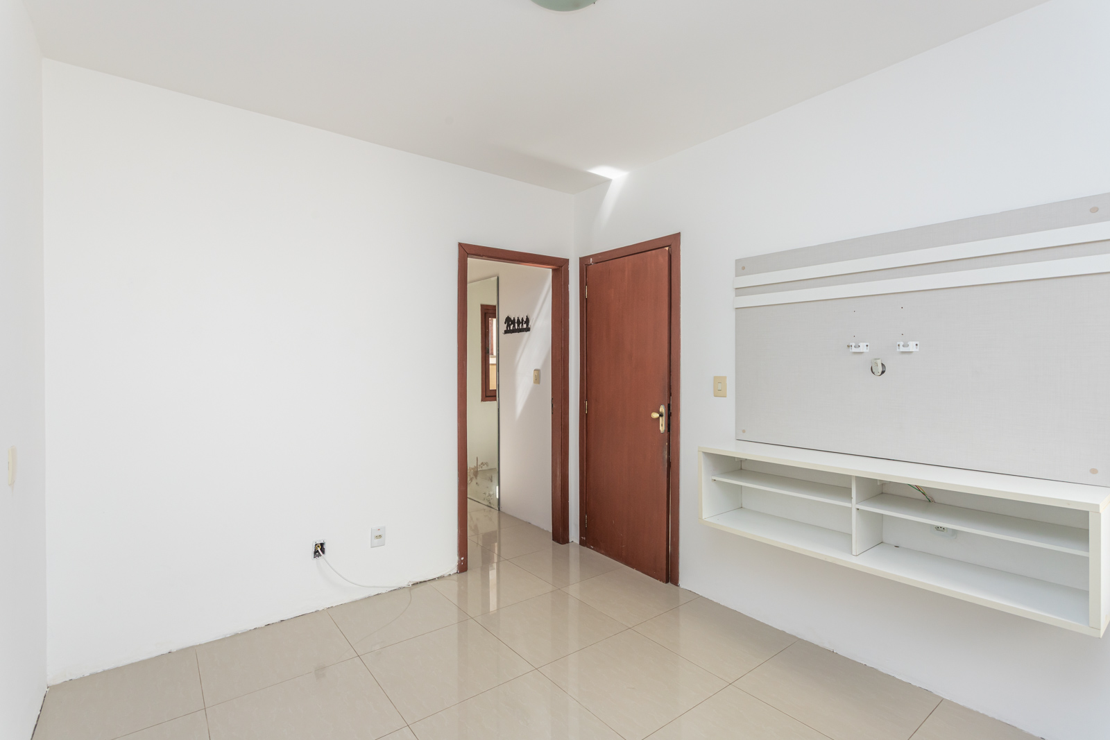 Casa para alugar com 74m², 2 quartos, 1 suíte, 2 vagas no bairro Hípica em Porto Alegre - Foto 29