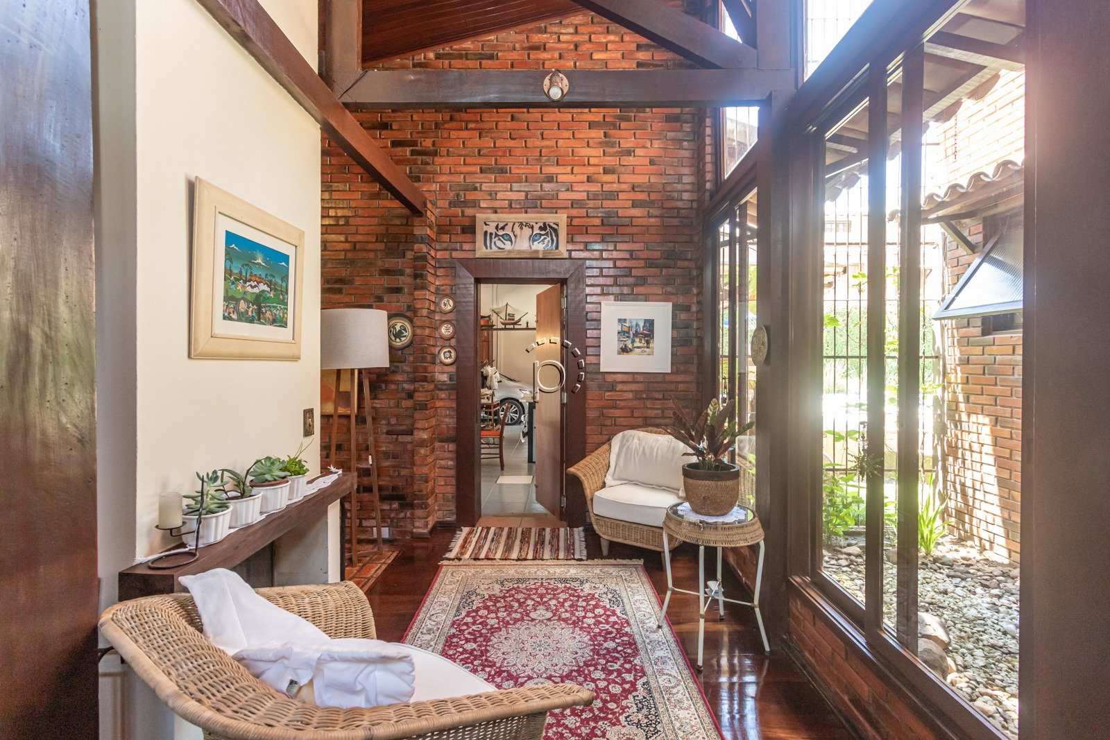 Casa à venda com 280m², 3 quartos, 2 suítes, 3 vagas no bairro Guarujá em Porto Alegre - Foto 15