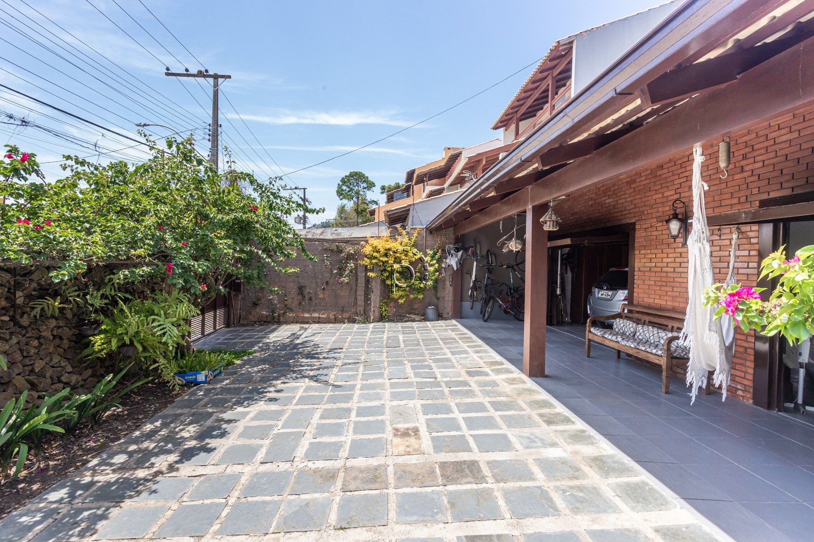 Casa à venda com 280m², 3 quartos, 2 suítes, 3 vagas no bairro Guarujá em Porto Alegre - Foto 7