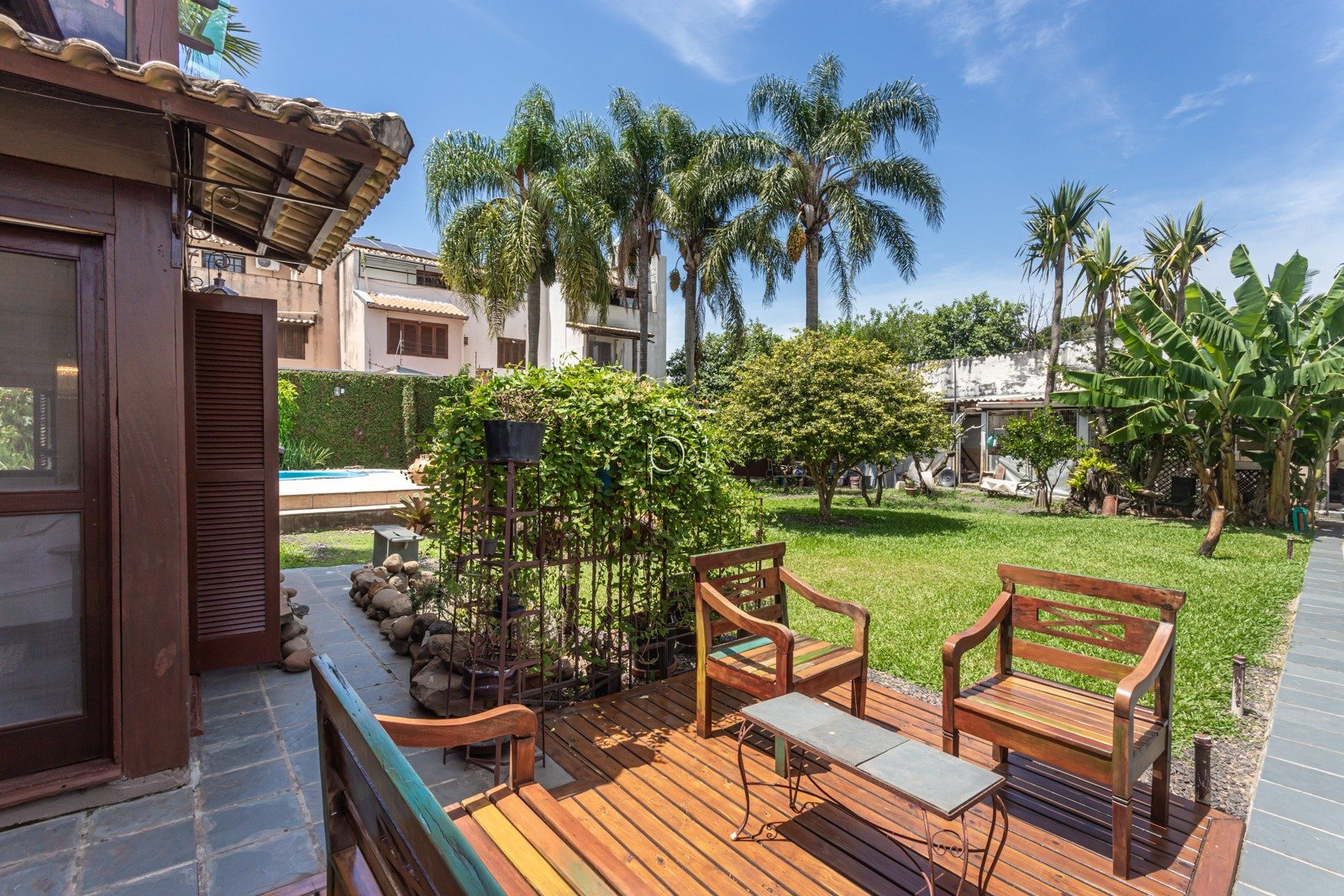 Casa à venda com 280m², 3 quartos, 2 suítes, 3 vagas no bairro Guarujá em Porto Alegre - Foto 34