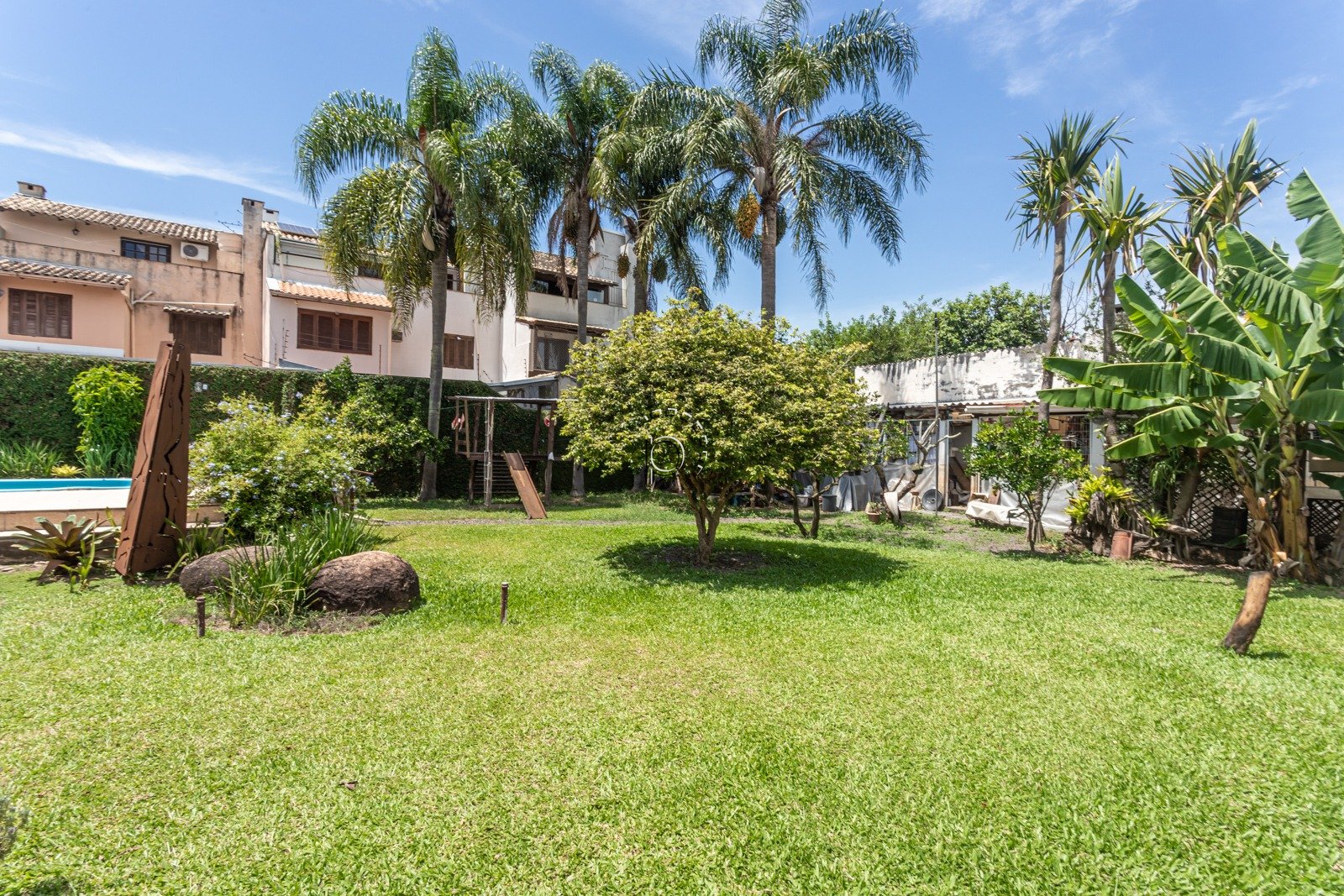 Casa à venda com 280m², 3 quartos, 2 suítes, 3 vagas no bairro Guarujá em Porto Alegre - Foto 36