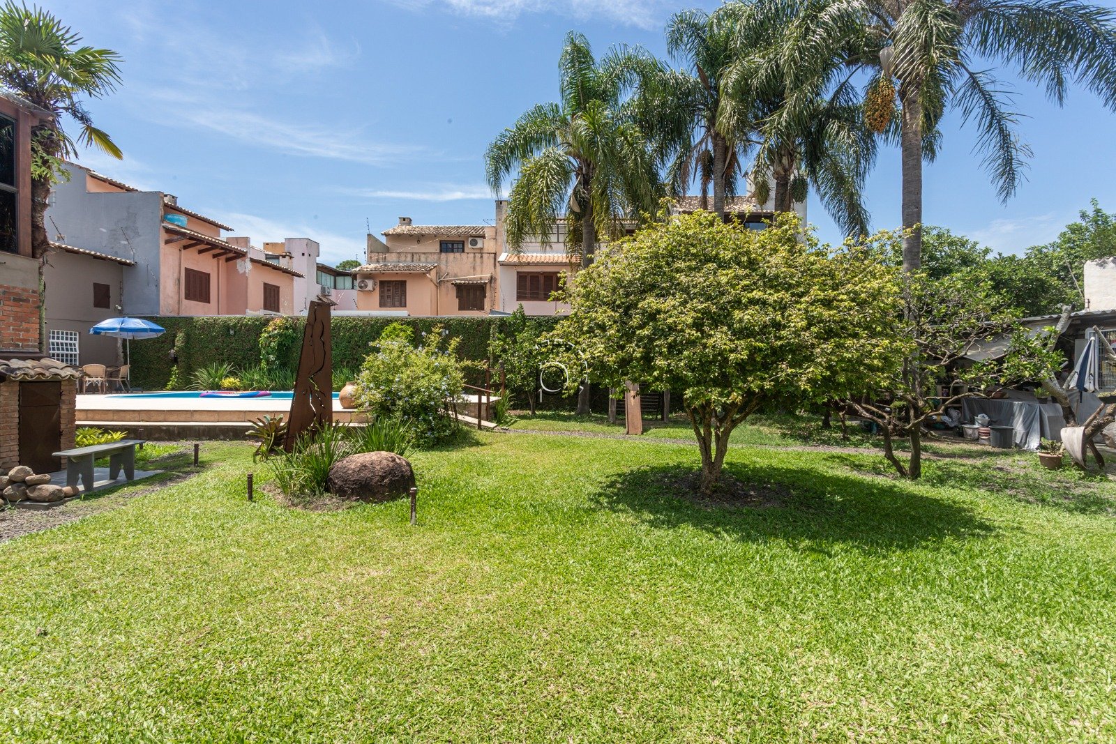 Casa à venda com 280m², 3 quartos, 2 suítes, 3 vagas no bairro Guarujá em Porto Alegre - Foto 37