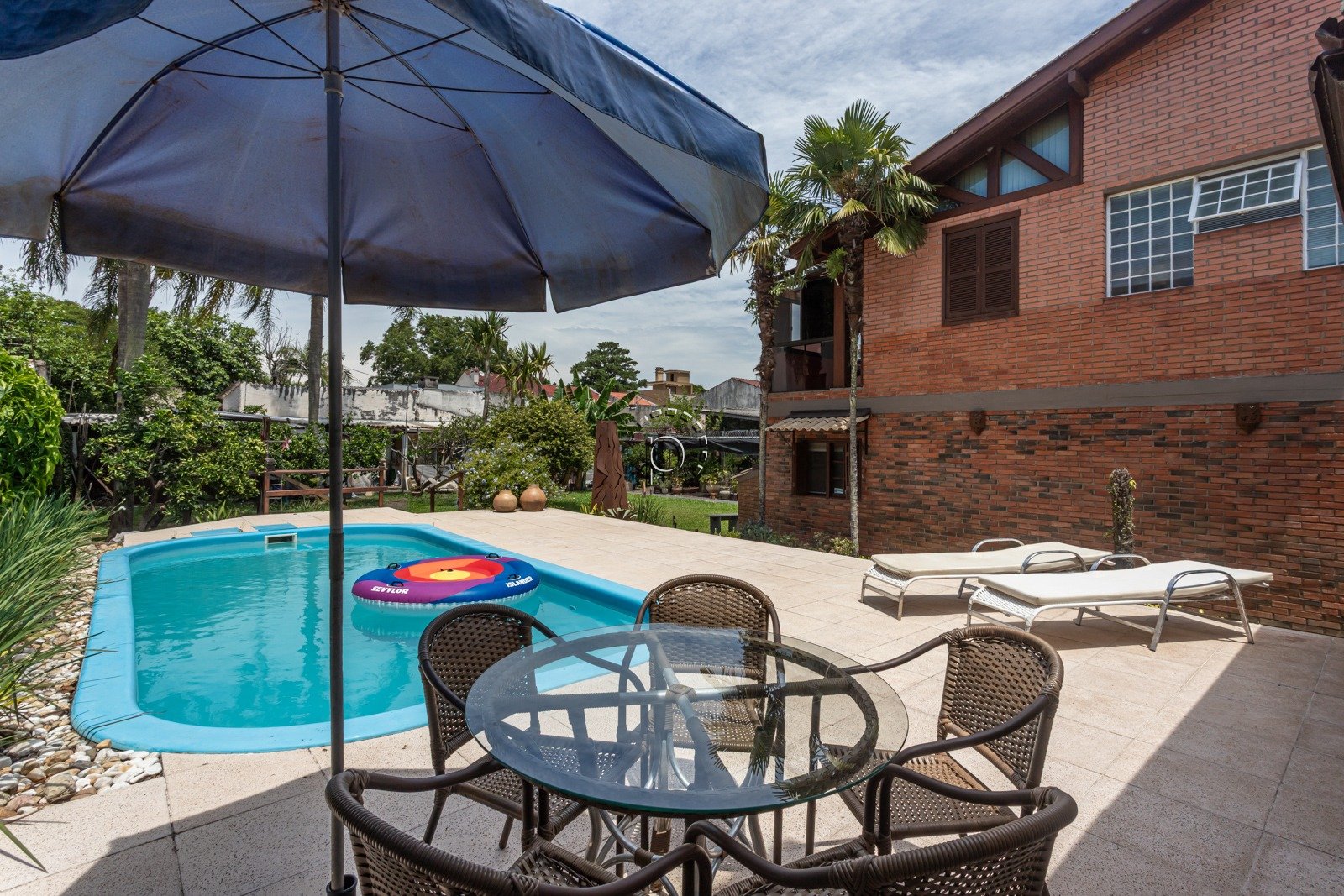 Casa à venda com 280m², 3 quartos, 2 suítes, 3 vagas no bairro Guarujá em Porto Alegre - Foto 46