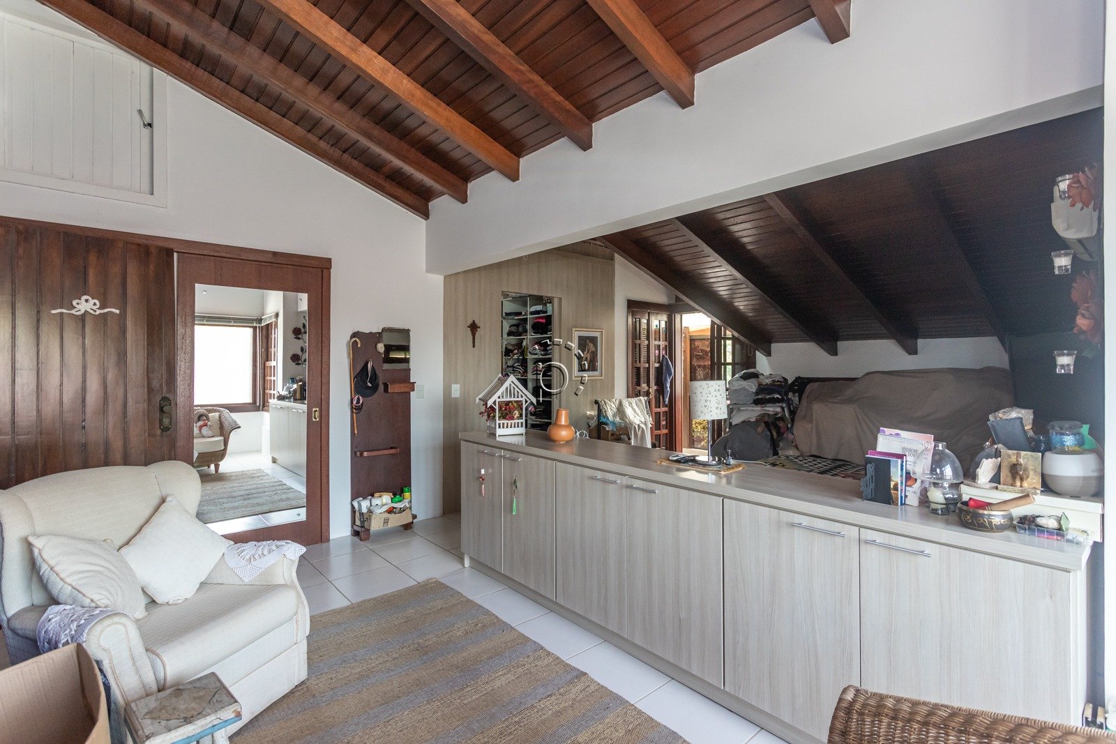 Casa à venda com 280m², 3 quartos, 2 suítes, 3 vagas no bairro Guarujá em Porto Alegre - Foto 56