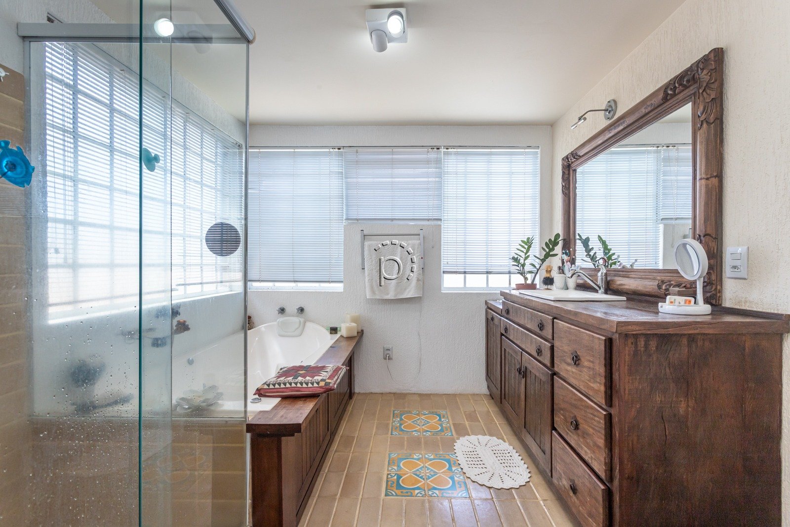 Casa à venda com 280m², 3 quartos, 2 suítes, 3 vagas no bairro Guarujá em Porto Alegre - Foto 57