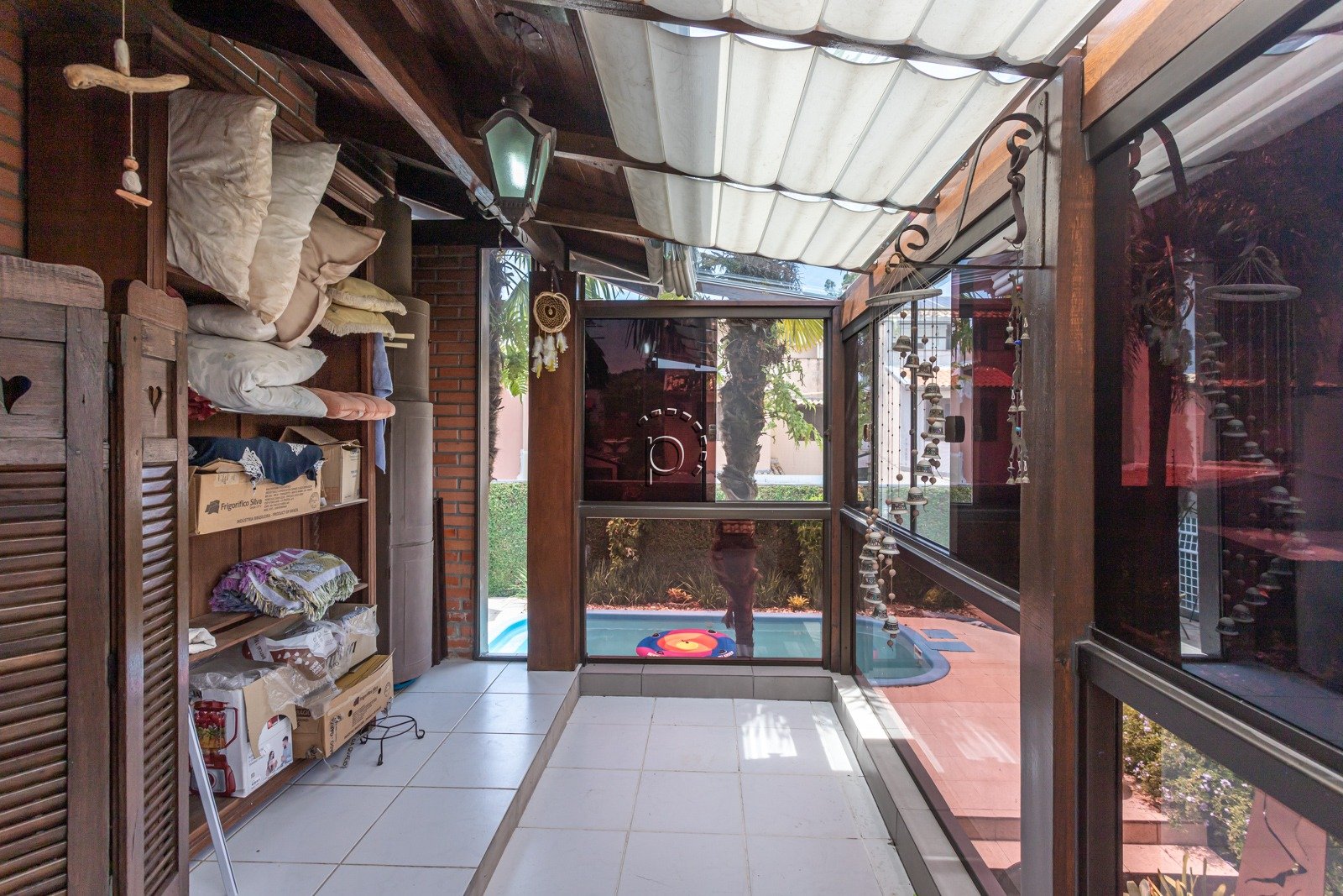 Casa à venda com 280m², 3 quartos, 2 suítes, 3 vagas no bairro Guarujá em Porto Alegre - Foto 60