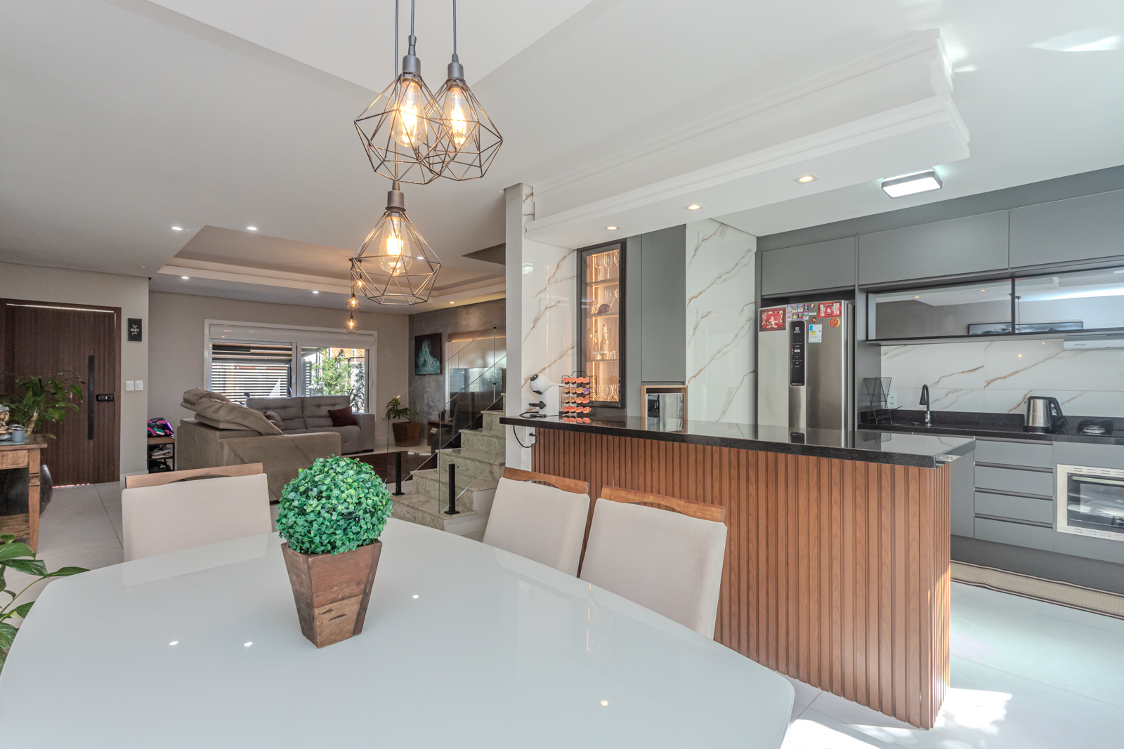 Casa à venda com 128m², 3 quartos, 1 suíte, 2 vagas no bairro Hípica em Porto Alegre - Foto 9