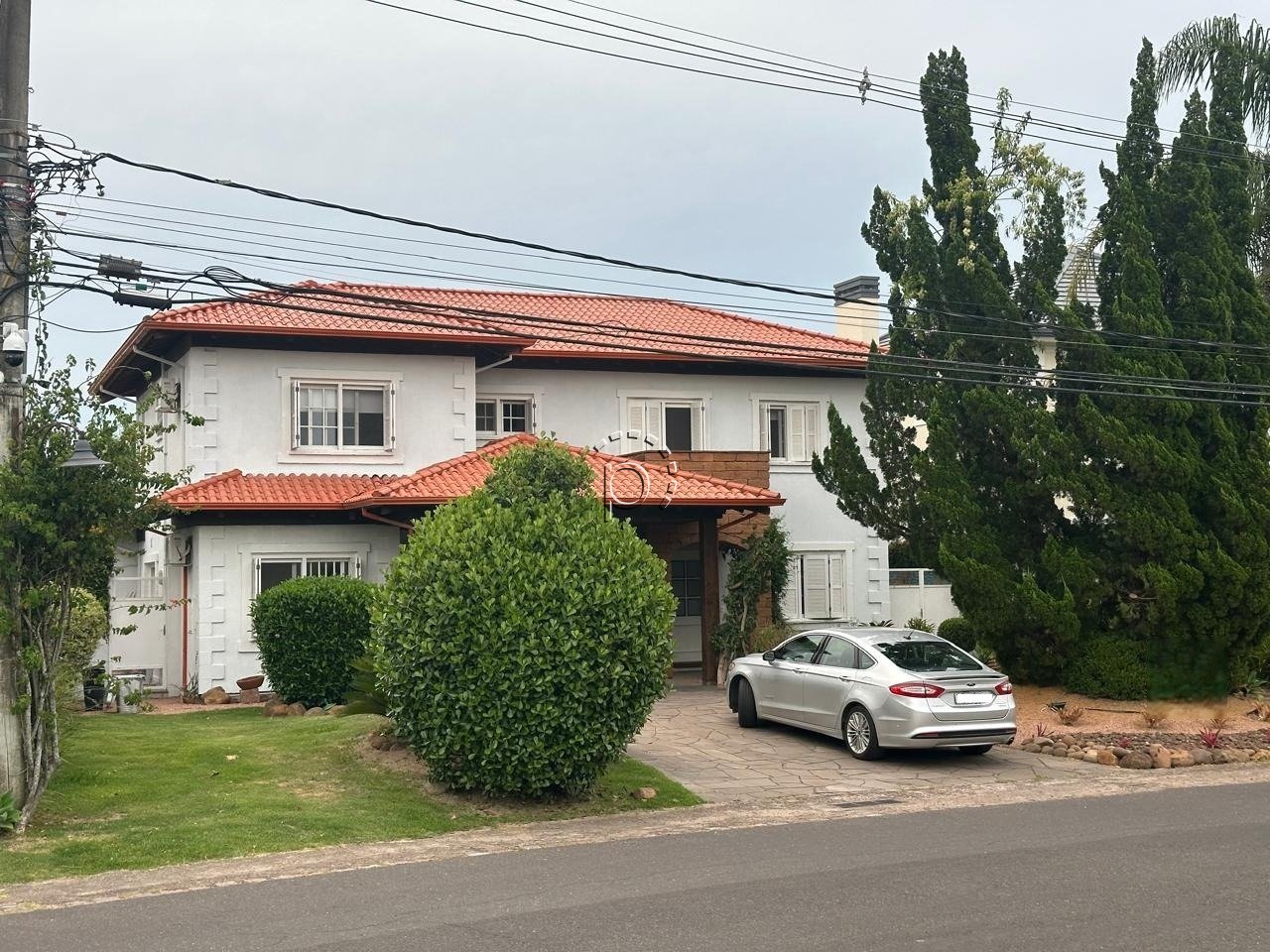 Casa em Condomínio para alugar com 360m², 4 quartos, 3 vagas no bairro Belem Novo em Porto Alegre