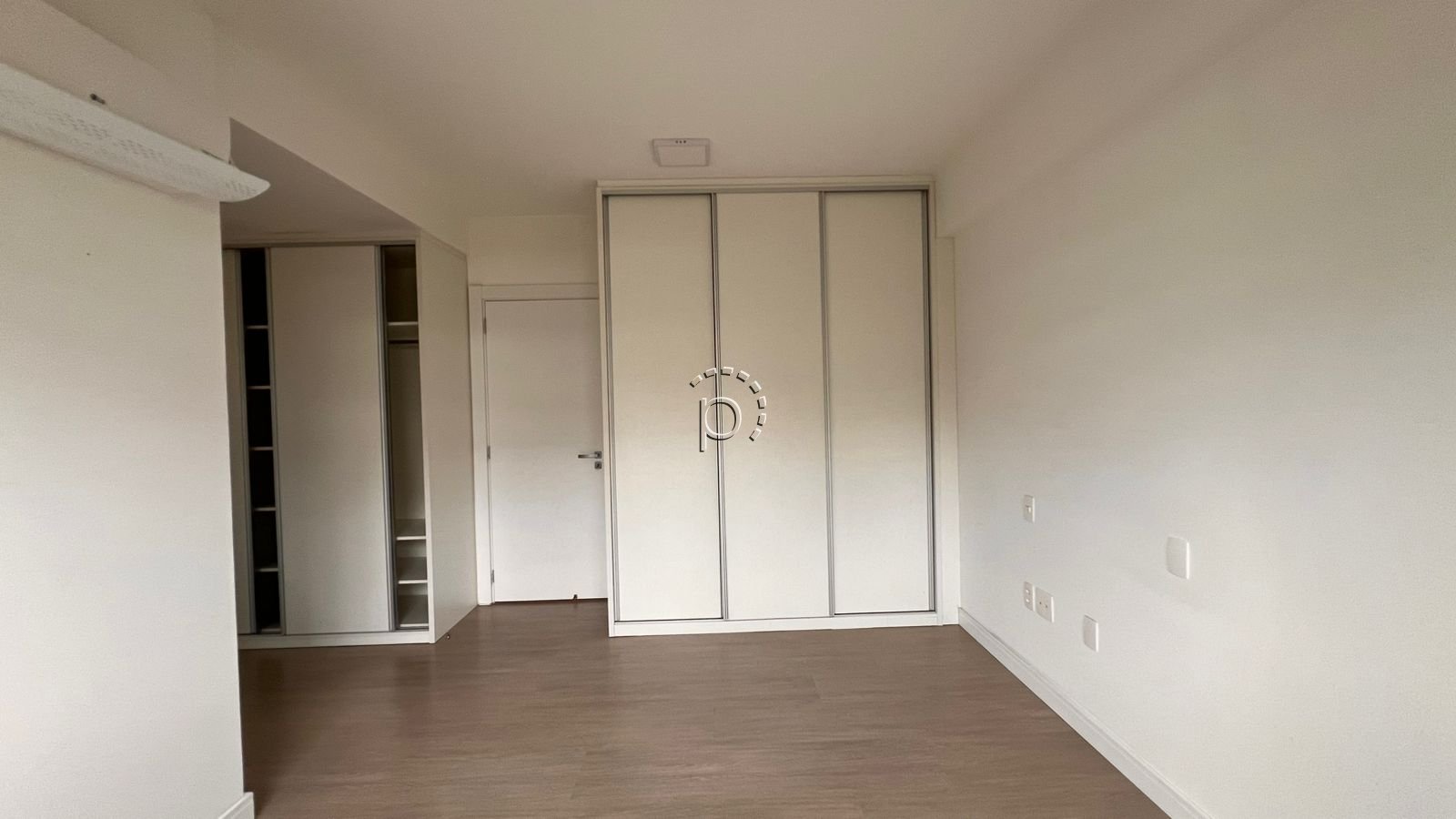 Apartamento para alugar com 163m², 3 quartos, 3 suítes, 3 vagas no bairro Pedra Redonda em Porto Alegre - Foto 11