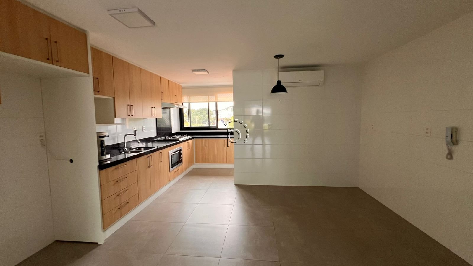 Apartamento para alugar com 163m², 3 quartos, 3 suítes, 3 vagas no bairro Pedra Redonda em Porto Alegre - Foto 5