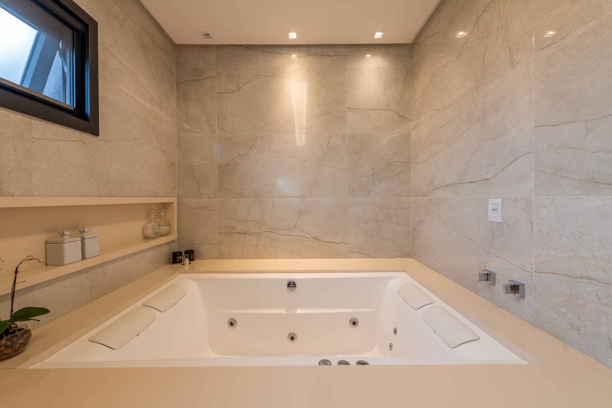 Casa em Condomínio à venda com 550m², 5 quartos, 5 suítes, 4 vagas no bairro Terra Ville em Porto Alegre - Foto 37