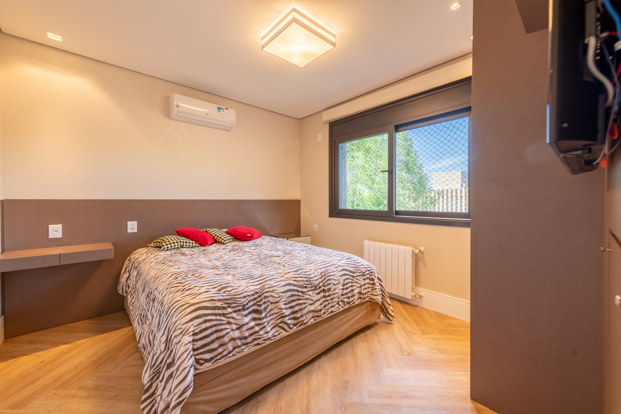 Casa em Condomínio à venda com 550m², 5 quartos, 5 suítes, 4 vagas no bairro Terra Ville em Porto Alegre - Foto 44