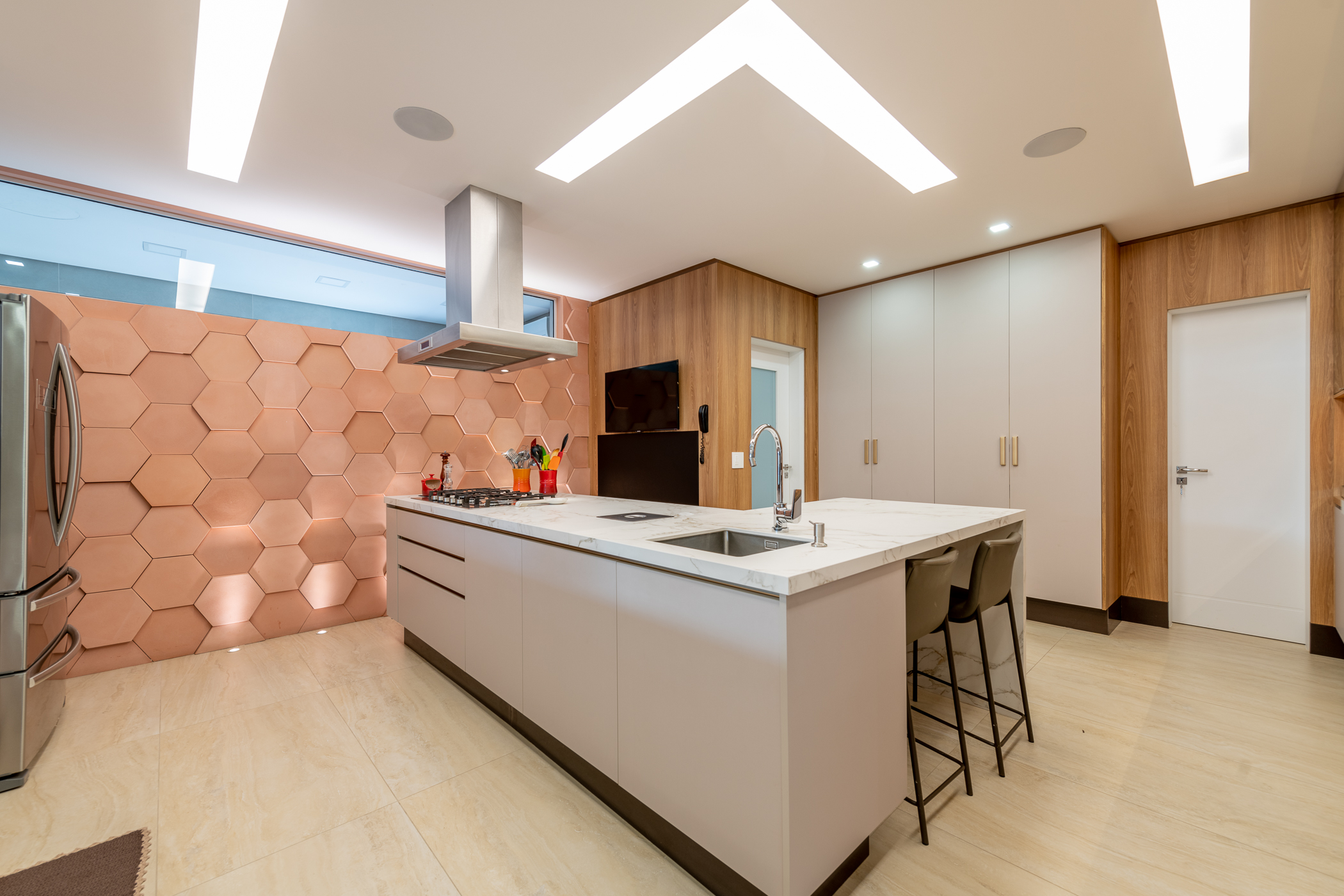 Casa em Condomínio à venda com 550m², 5 quartos, 5 suítes, 4 vagas no bairro Terra Ville em Porto Alegre - Foto 15