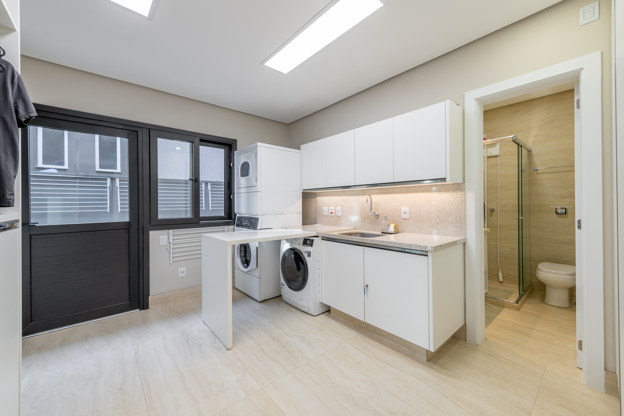 Casa em Condomínio à venda com 550m², 5 quartos, 5 suítes, 4 vagas no bairro Terra Ville em Porto Alegre - Foto 17