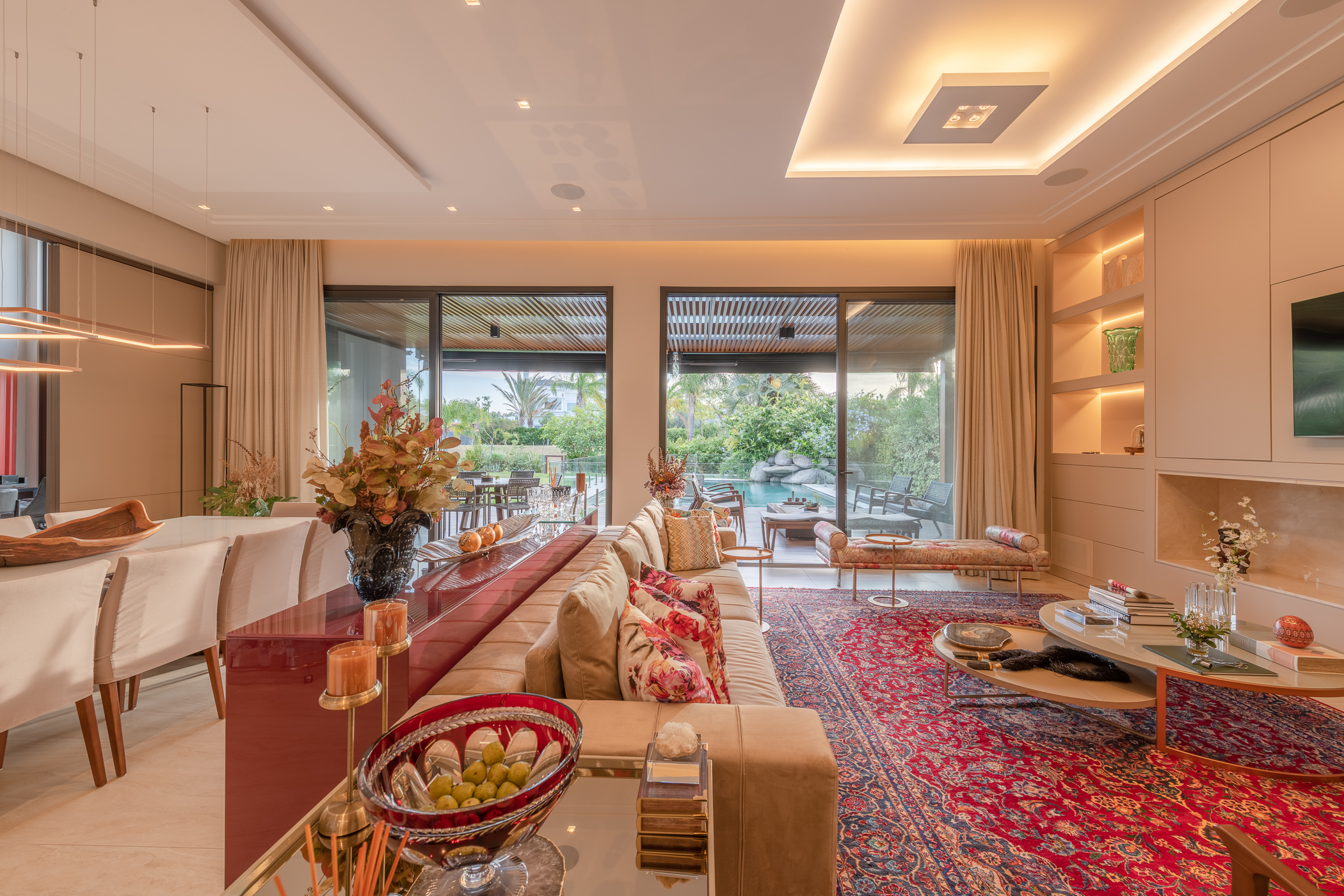 Casa em Condomínio à venda com 550m², 5 quartos, 5 suítes, 4 vagas no bairro Terra Ville em Porto Alegre - Foto 2