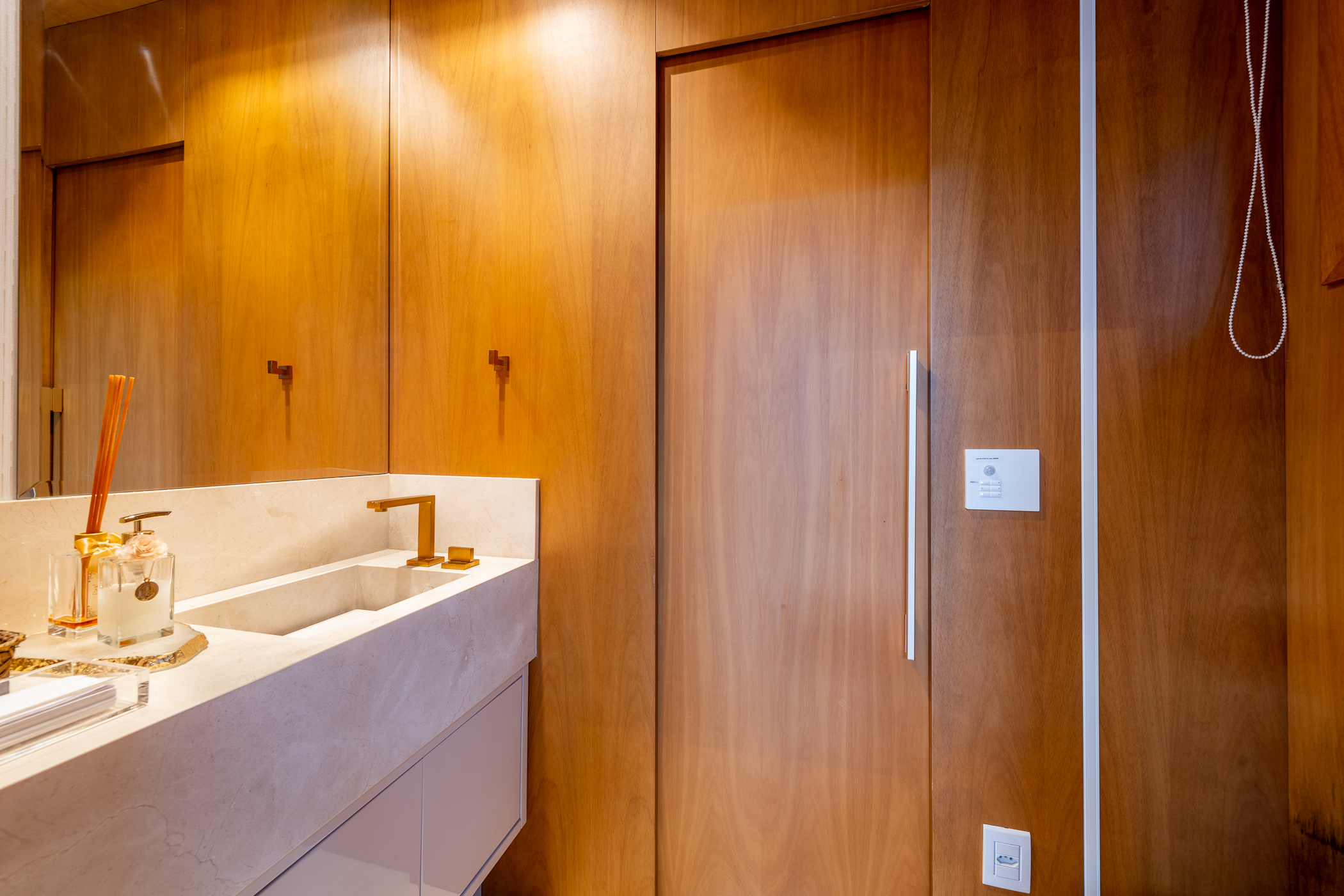 Casa em Condomínio à venda com 550m², 5 quartos, 5 suítes, 4 vagas no bairro Terra Ville em Porto Alegre - Foto 6