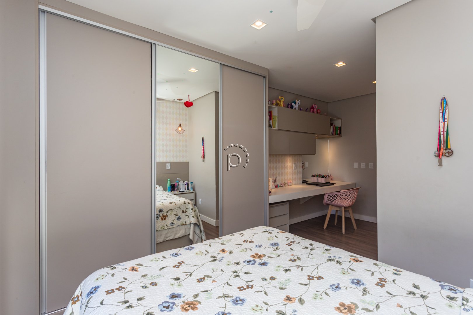 Casa em Condomínio à venda com 412m², 4 quartos, 4 suítes, 3 vagas no bairro Alphaville em Porto Alegre - Foto 41